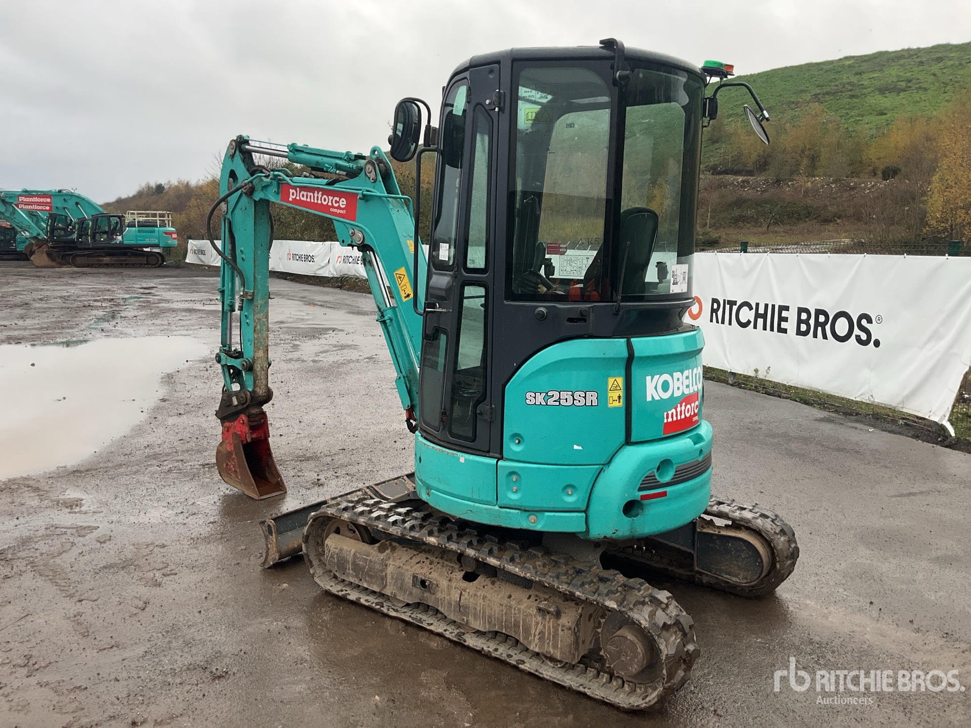 General Appearance with Picture, Left Rear Corner