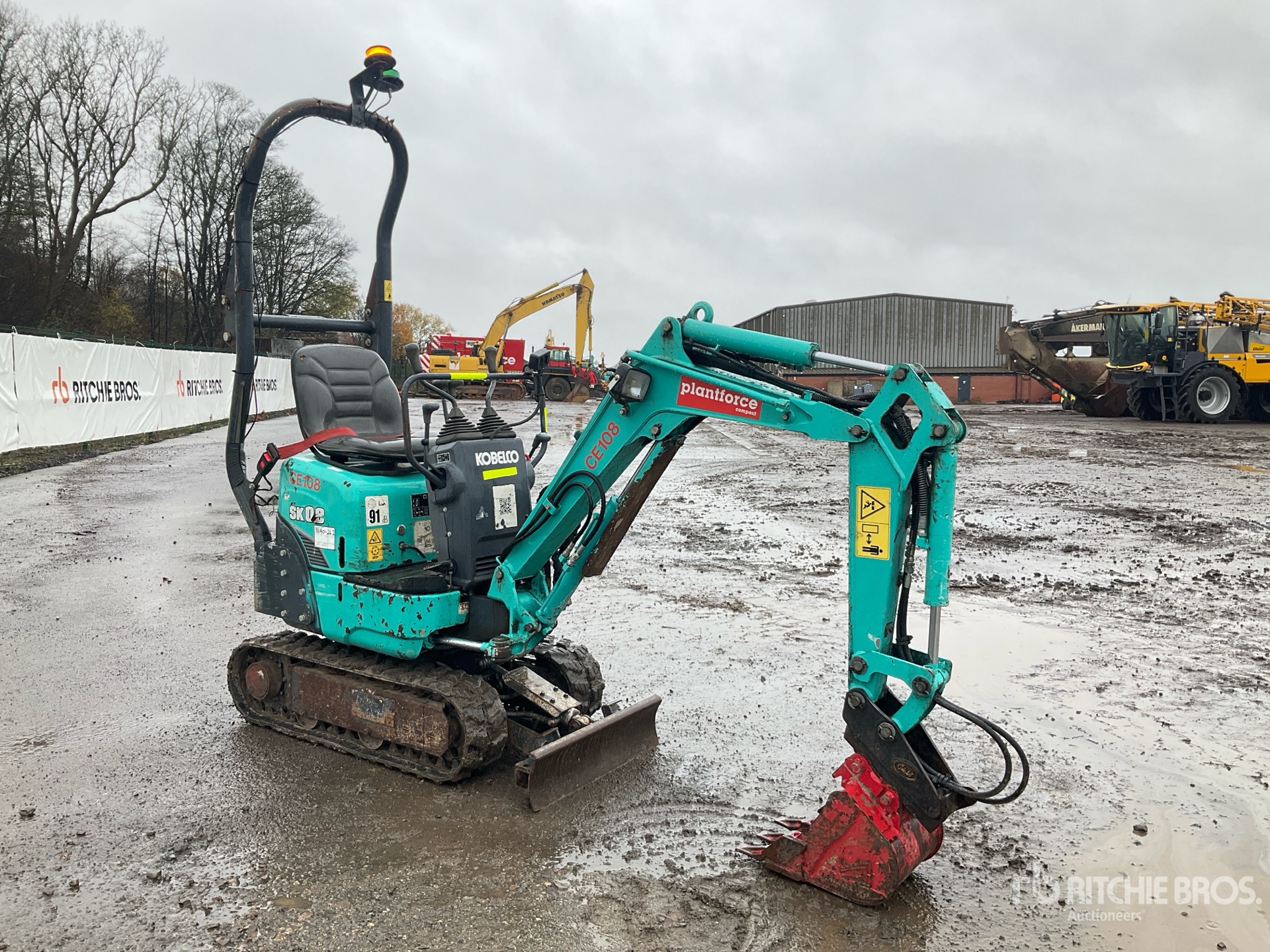 General Appearance with Picture, Right Front Corner