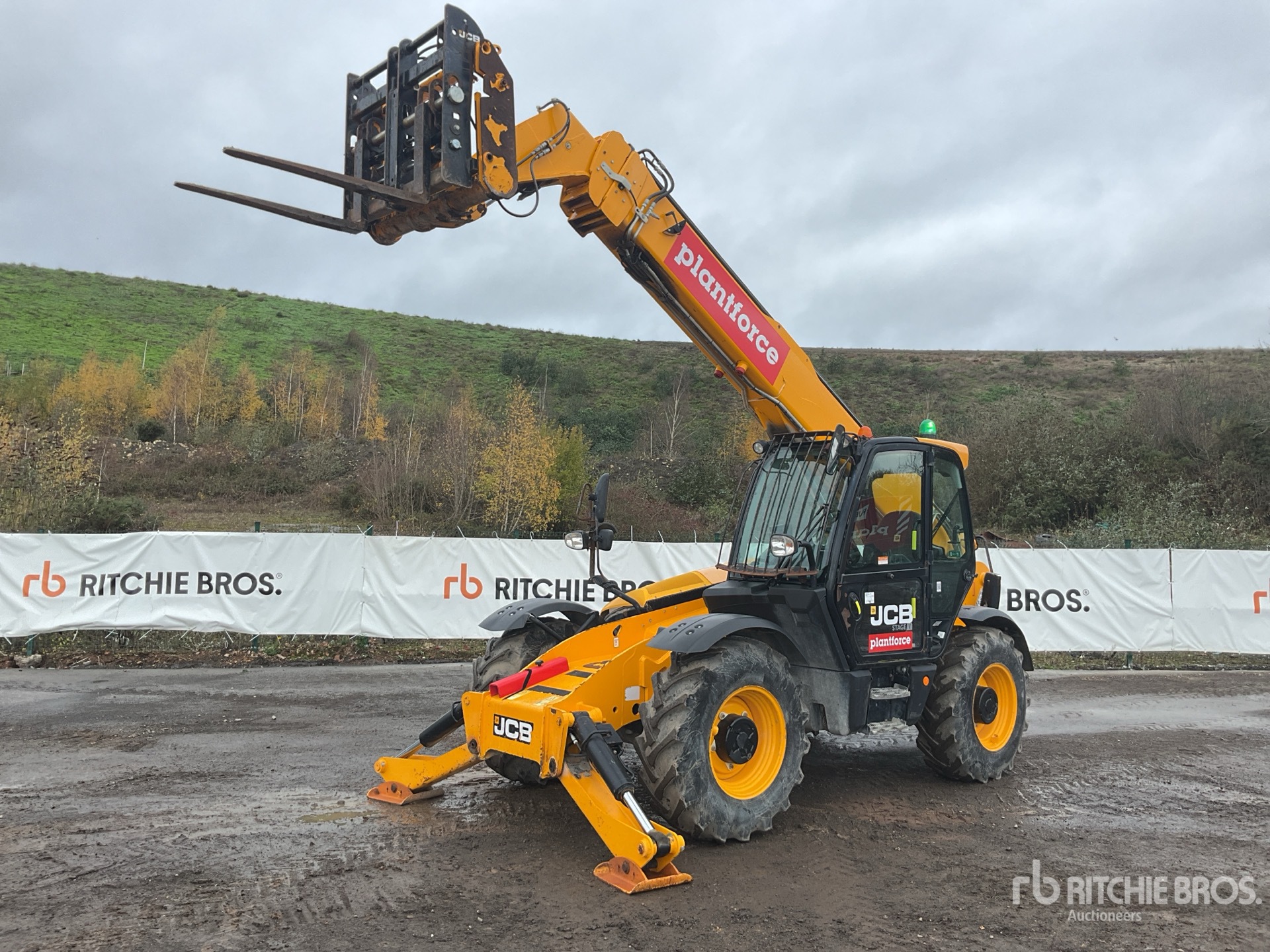 General Appearance with Featured Photo