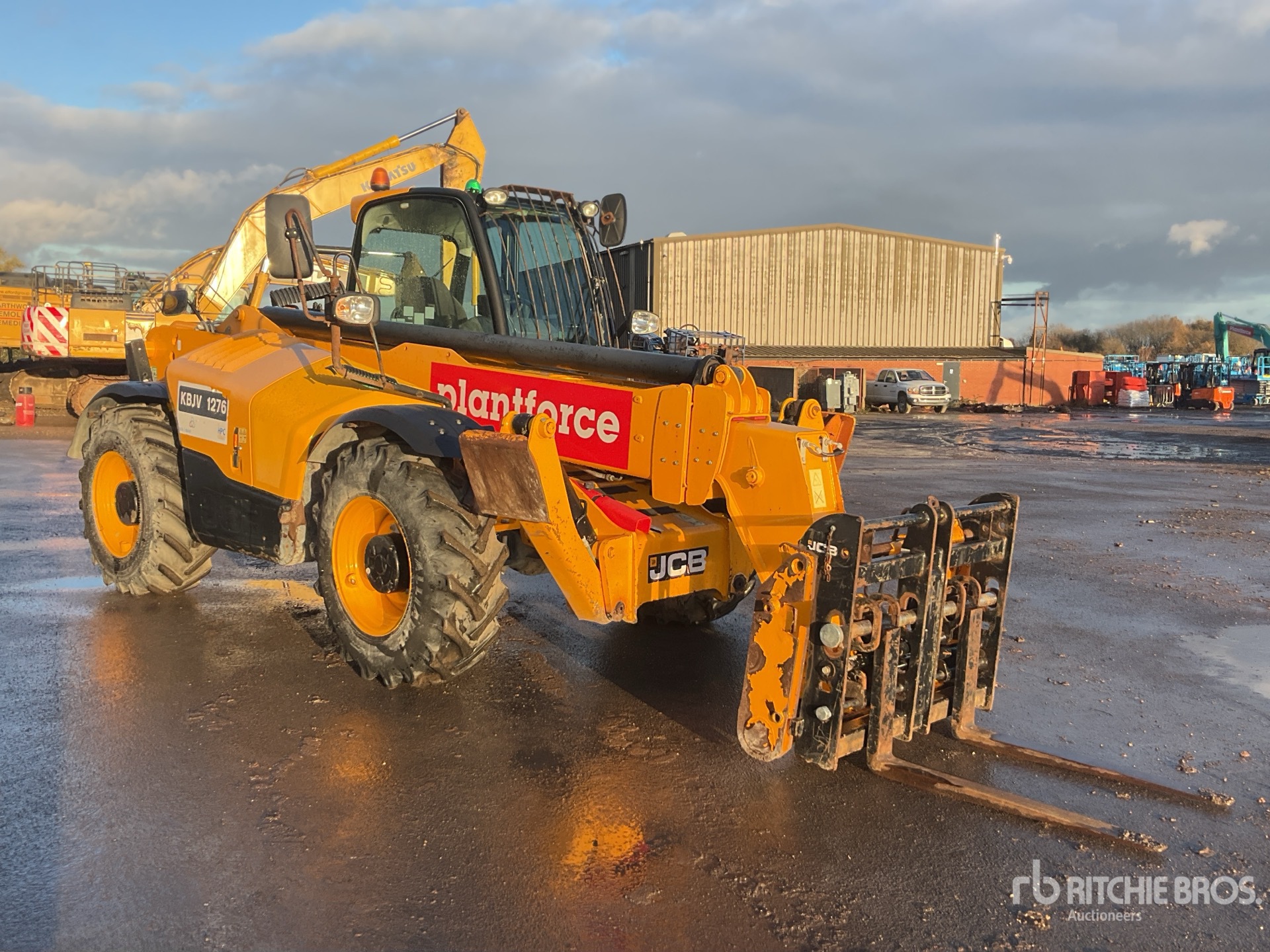 General Appearance with Picture, Right Front Corner