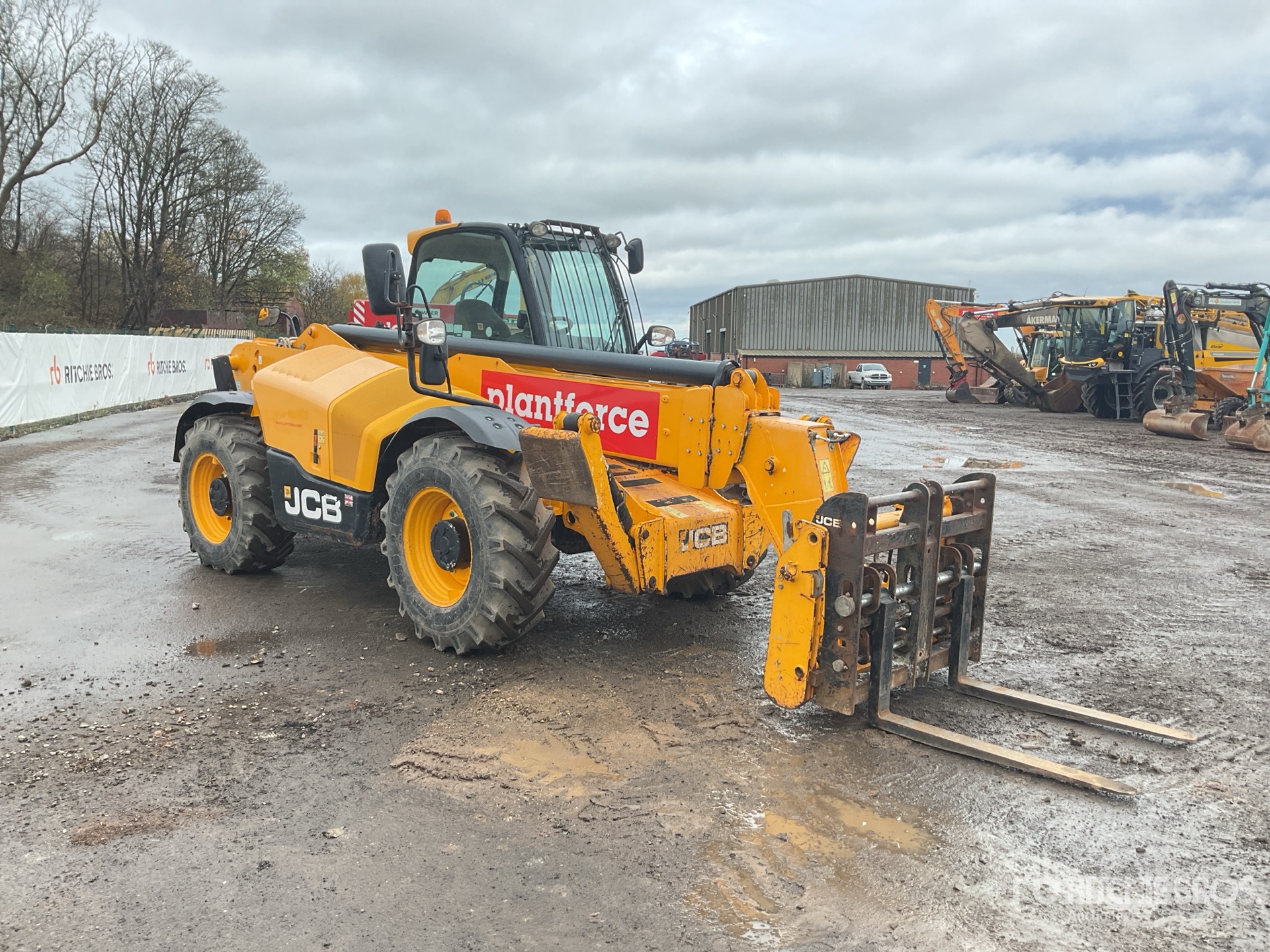 General Appearance with Picture, Right Front Corner