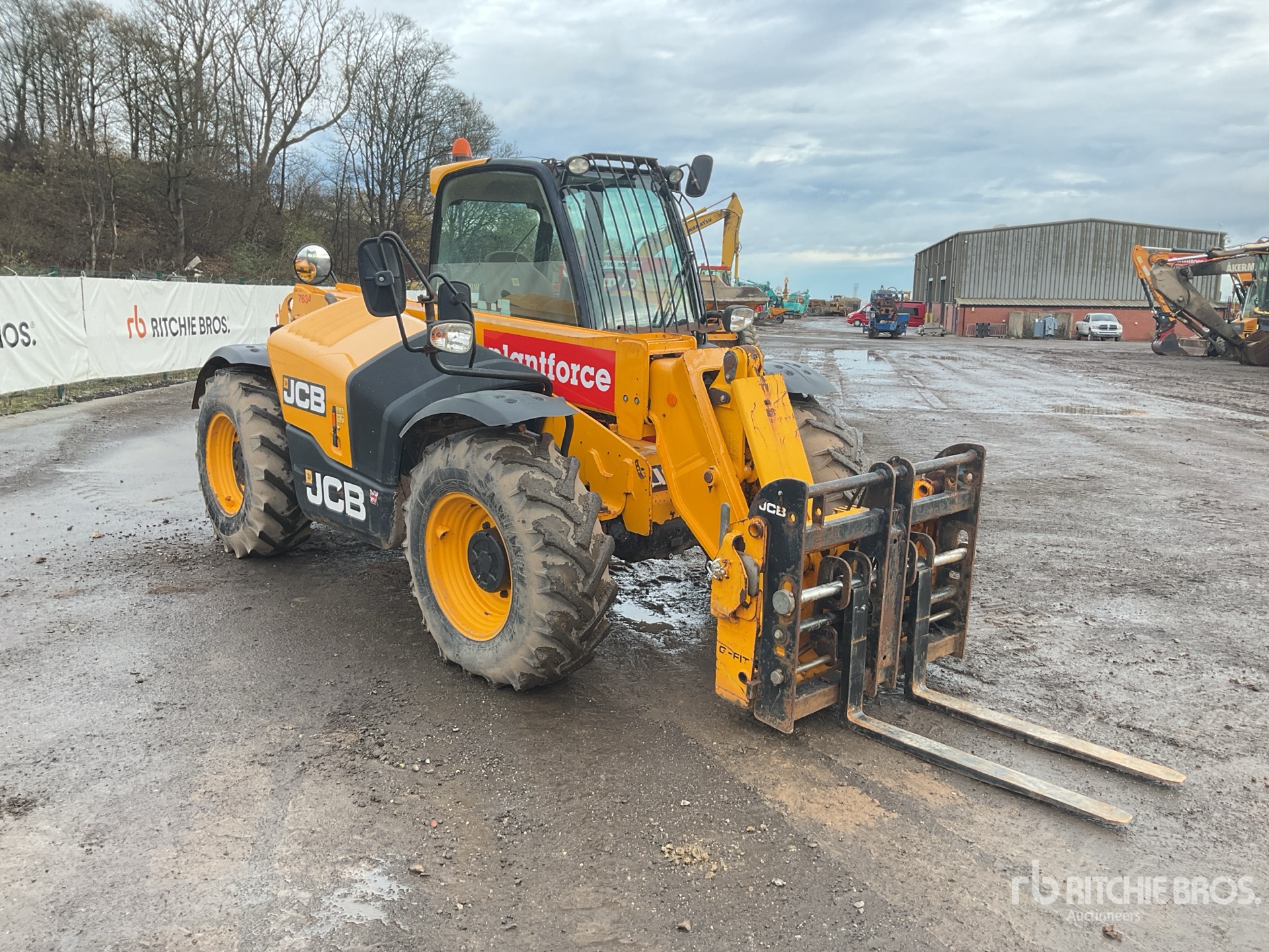 General Appearance with Picture, Right Front Corner