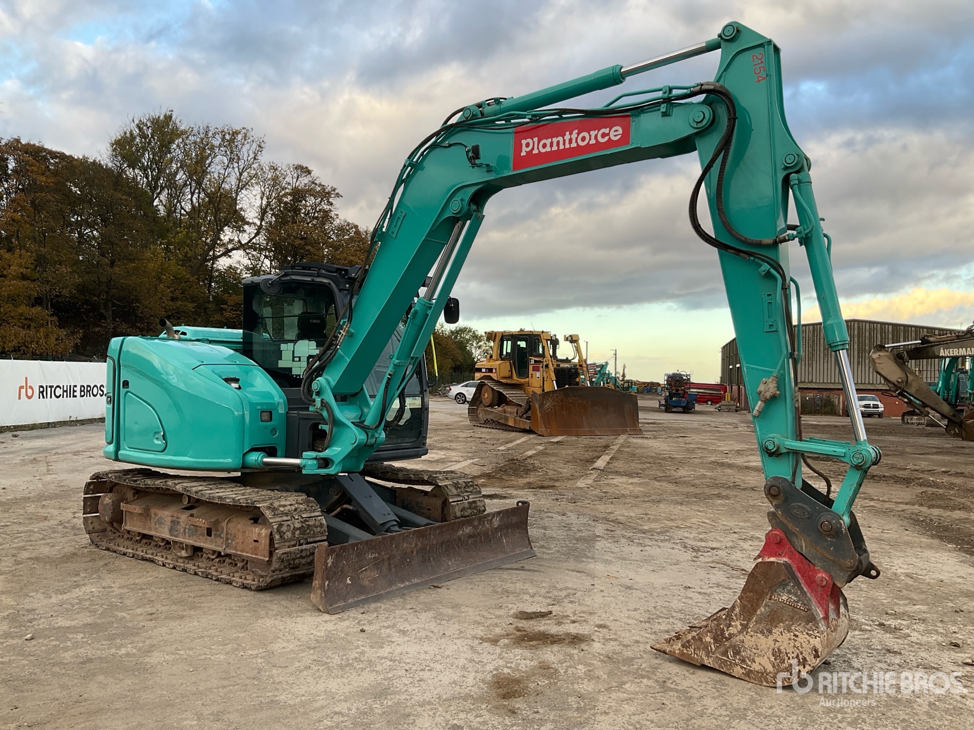 General Appearance with Bild, Ecke vorne rechts