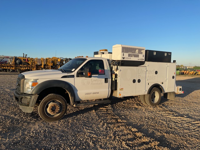 2015 Ford F-550 XL 4x4 Lube Truck