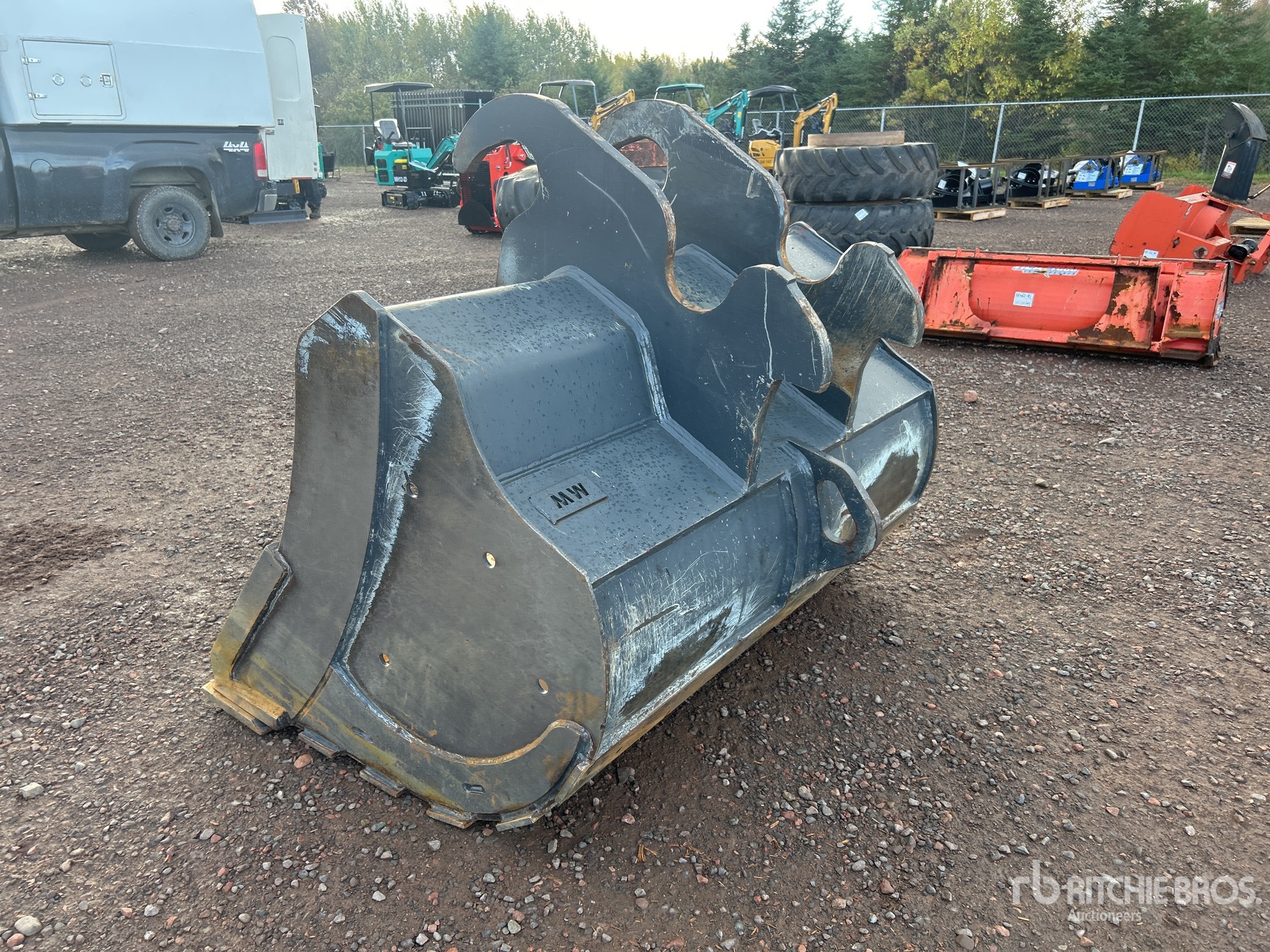 General Appearance with Picture, Left Rear Corner