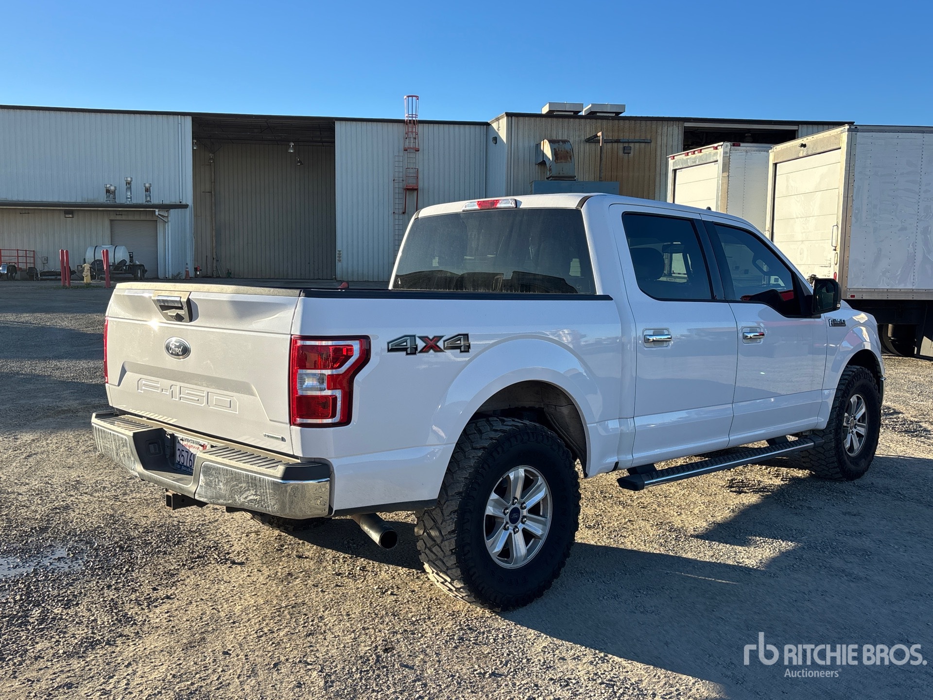 Aspect général with Image, coin arrière droit