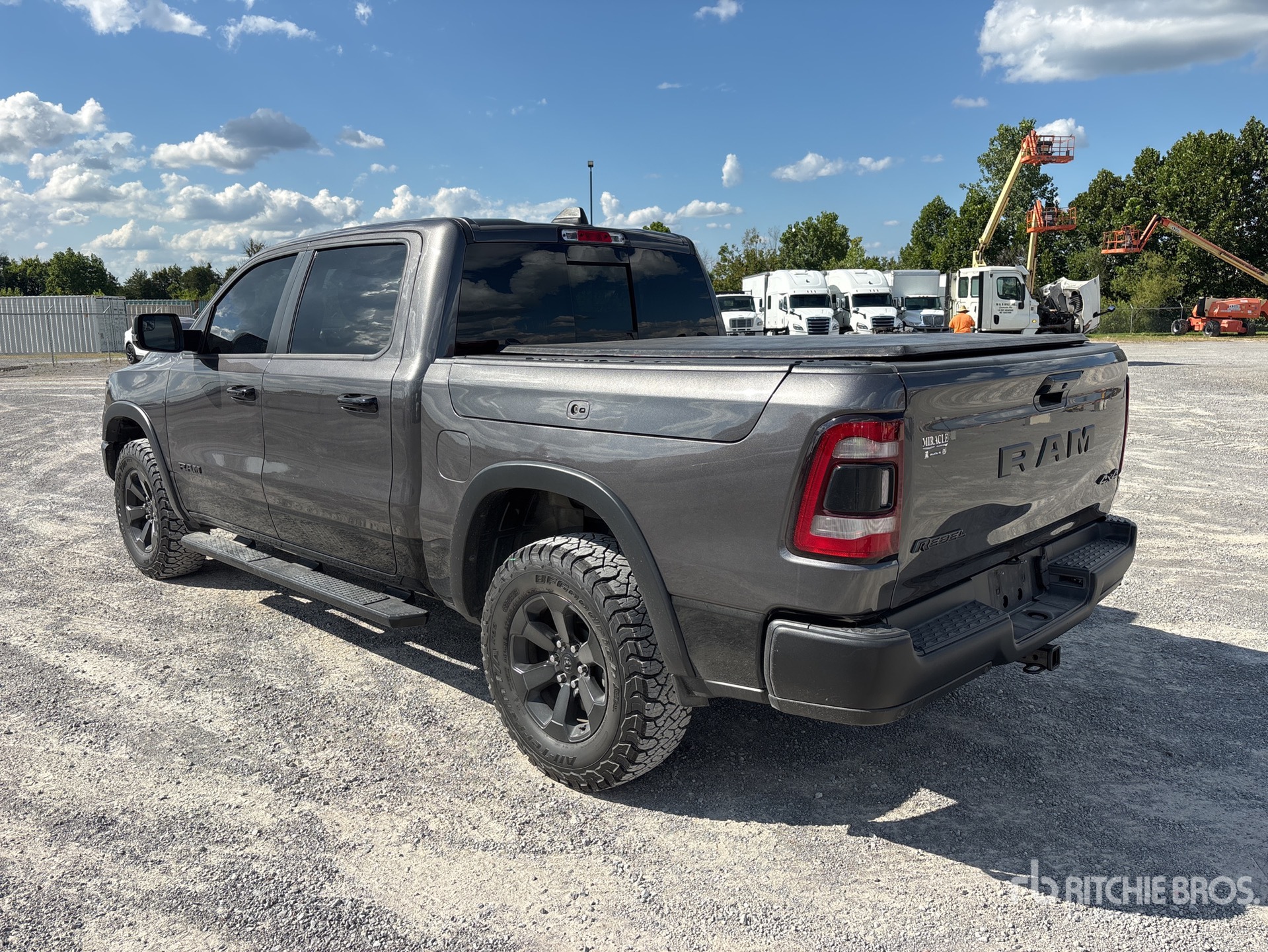 General Appearance with Picture, Left Rear Corner