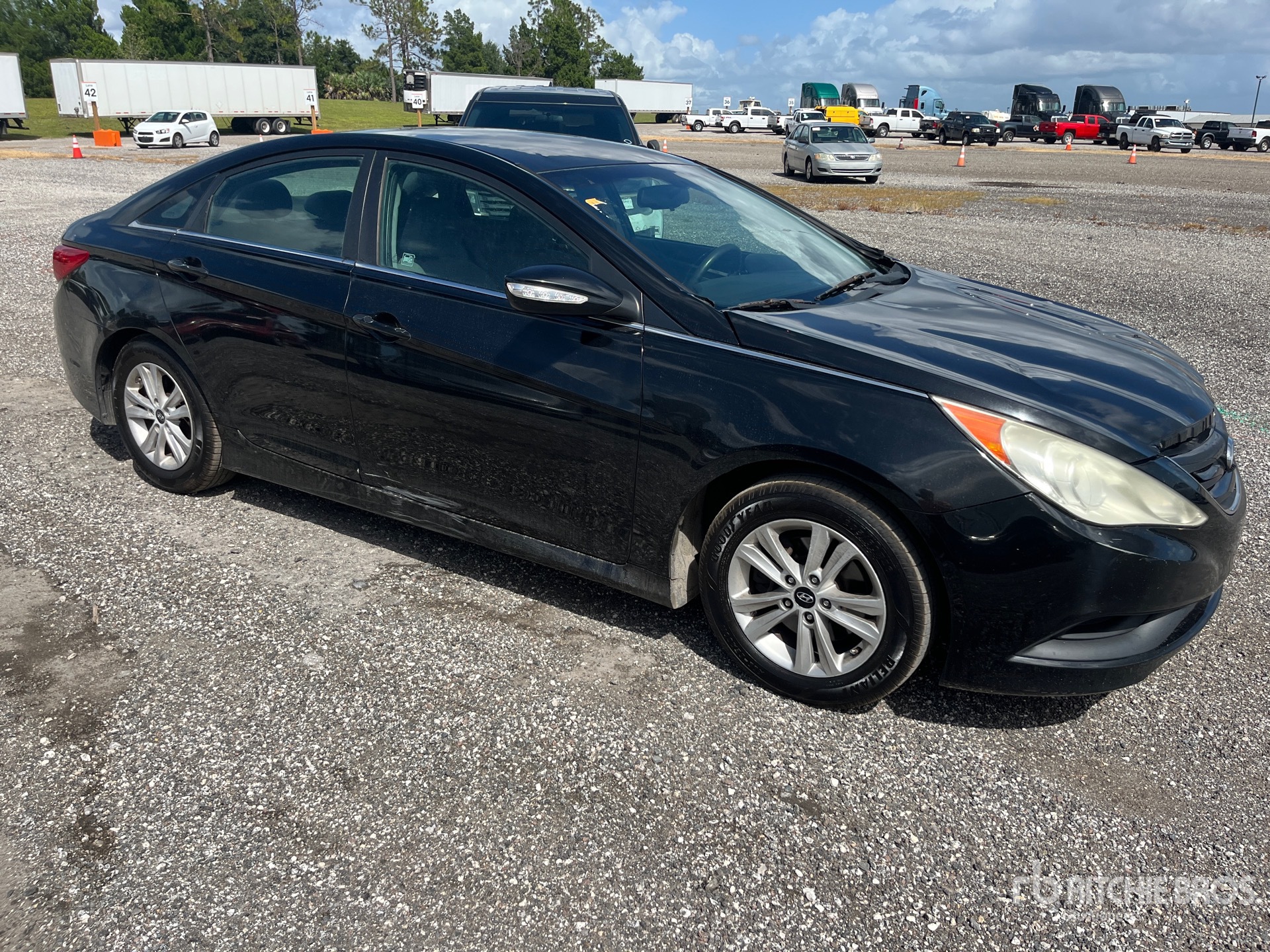 General Appearance with Picture, Right Front Corner