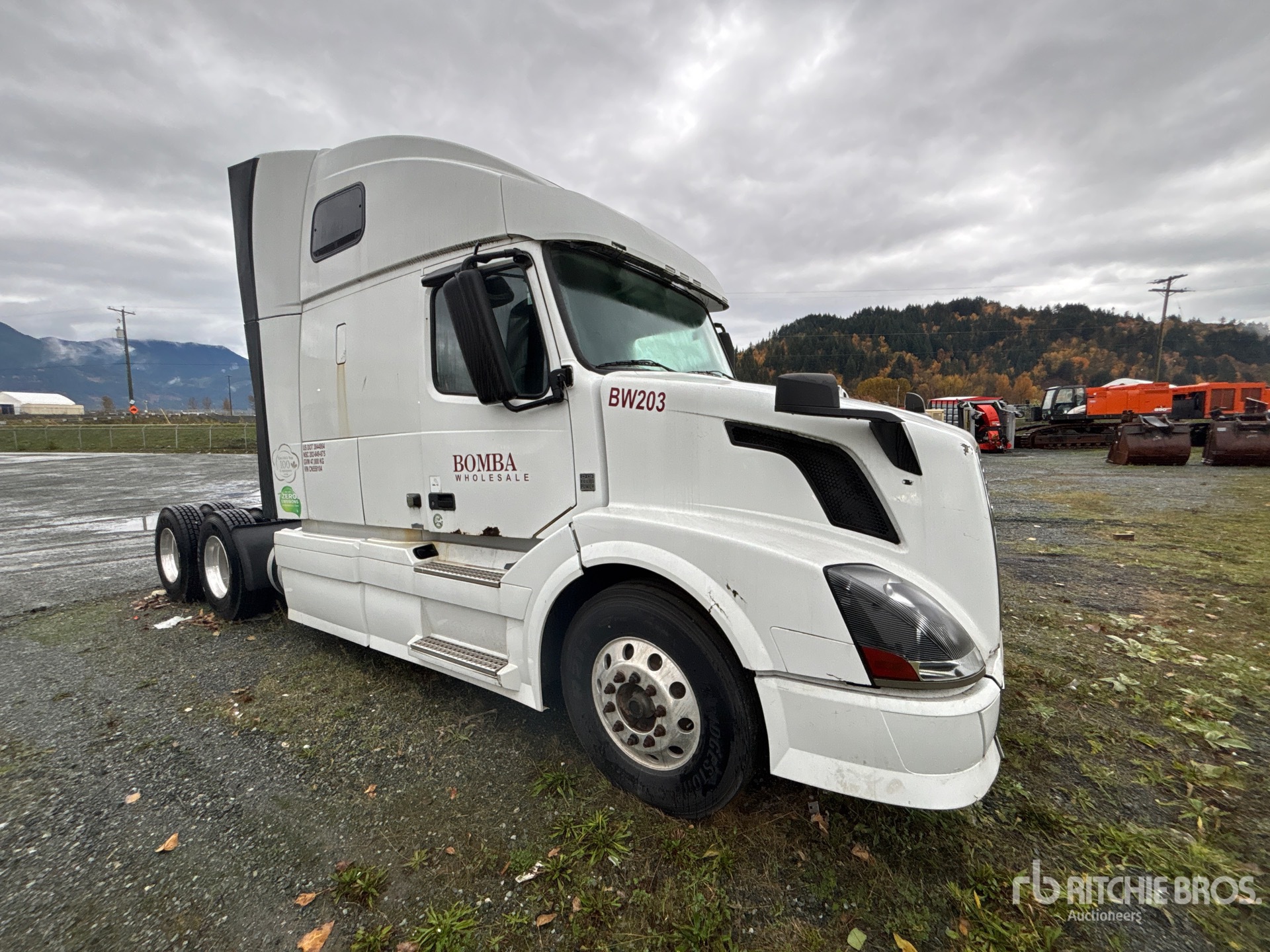 General Appearance with Foto, angolo anteriore destro