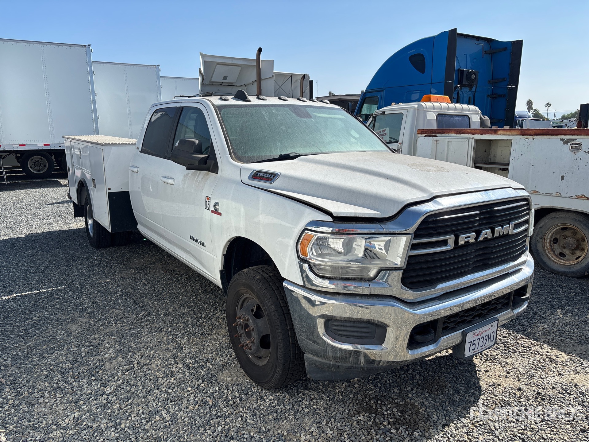 General Appearance with Picture, Right Front Corner