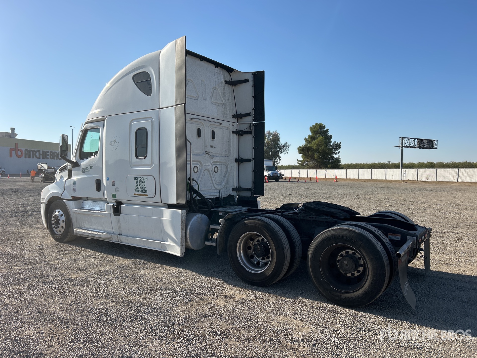 General Appearance with Picture, Left Rear Corner