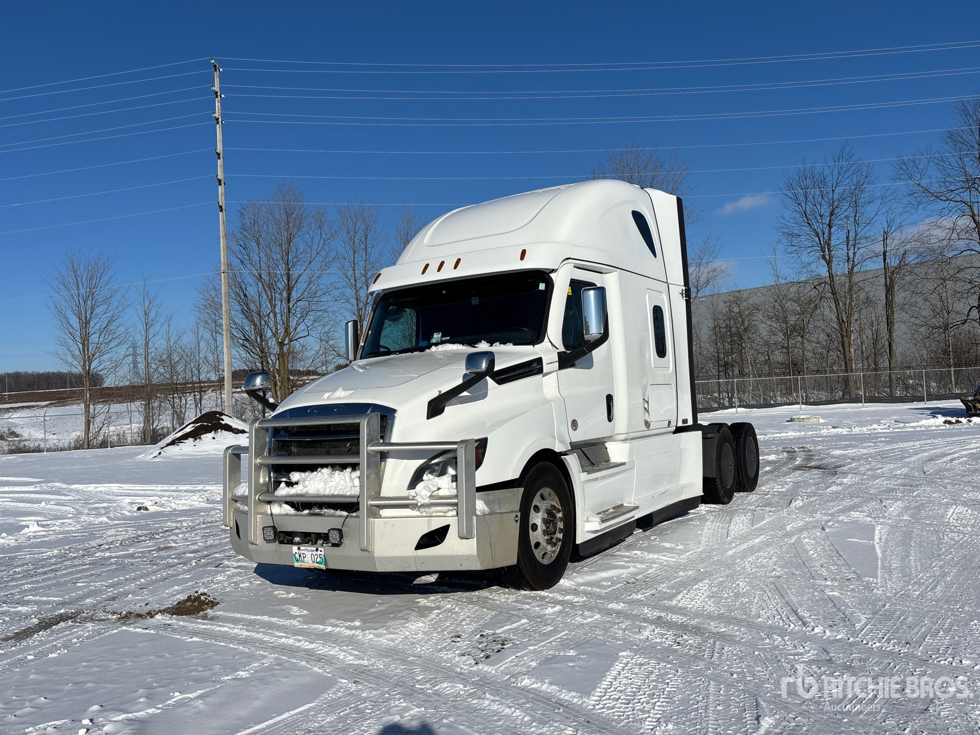 General Appearance with Bild, Ecke vorne links