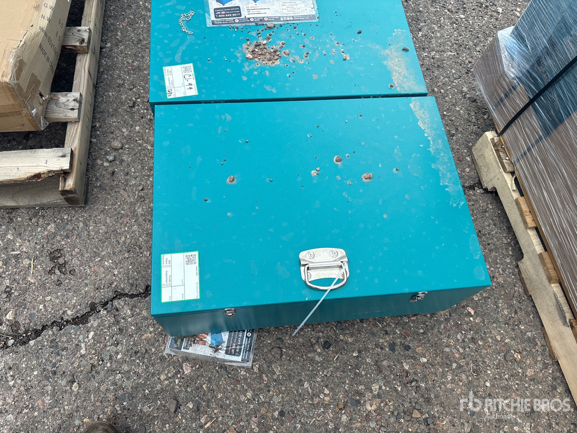 General Appearance with Featured Photo