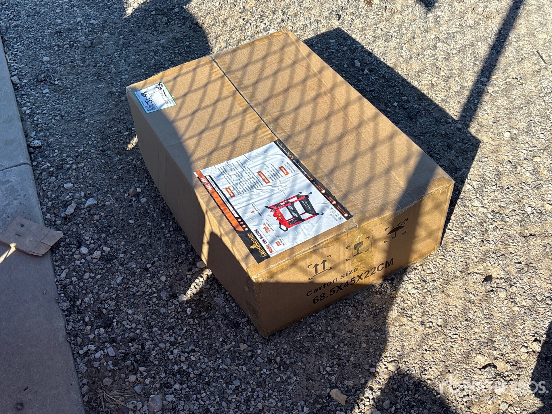 General Appearance with Picture, Right Rear Corner