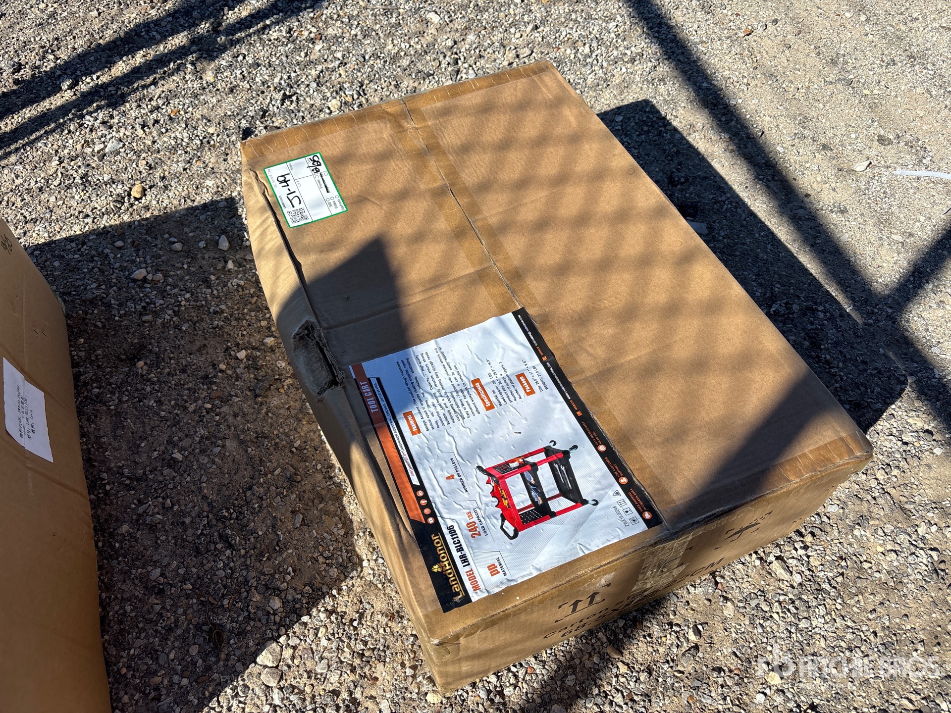 General Appearance with Picture, Right Rear Corner