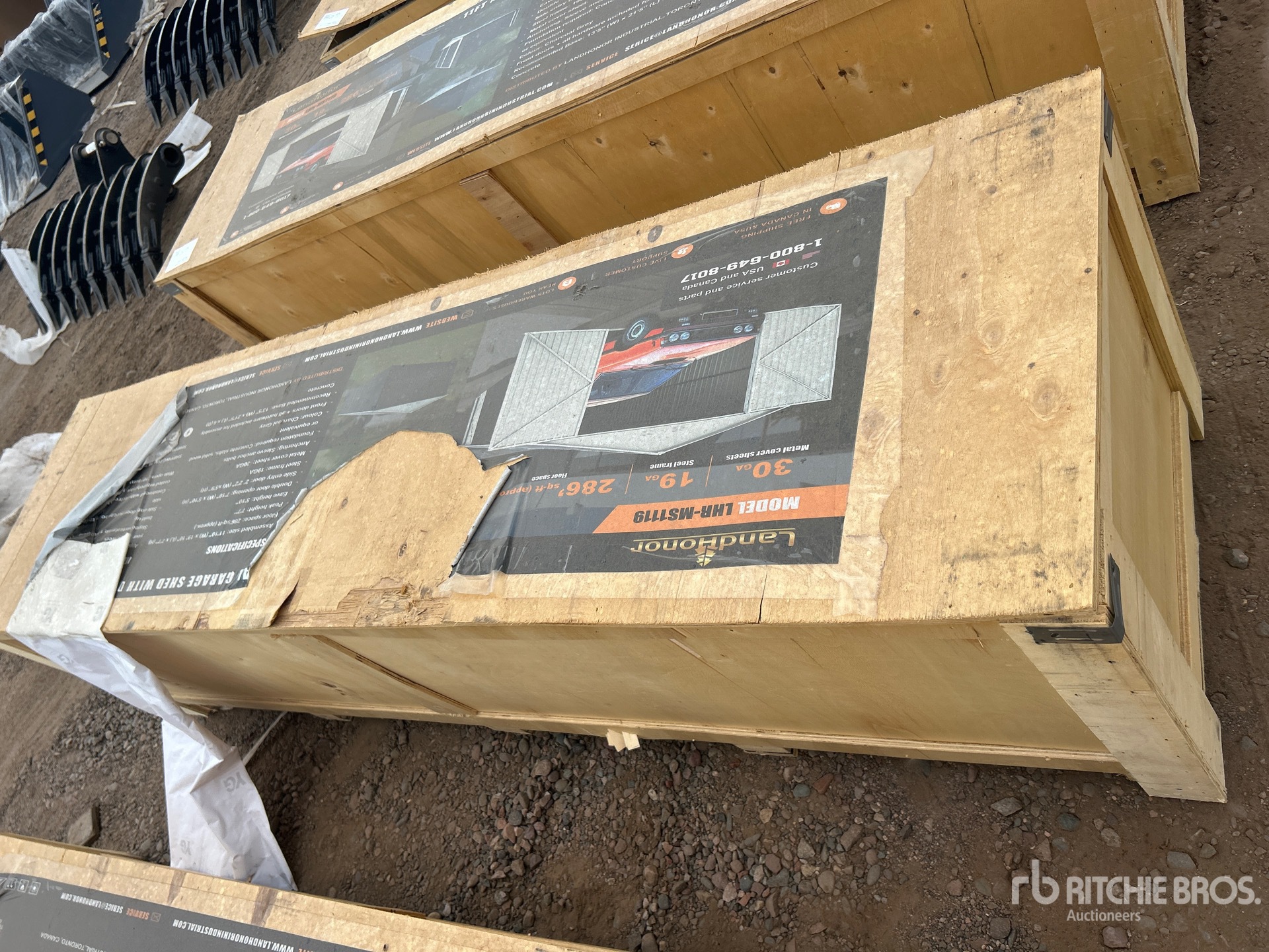 General Appearance with Bild, Ecke vorne links