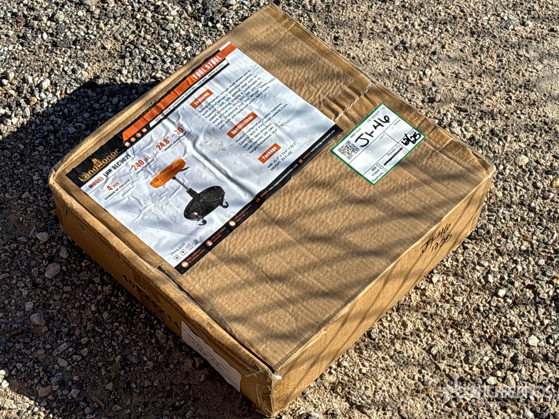 General Appearance with Picture, Right Front Corner