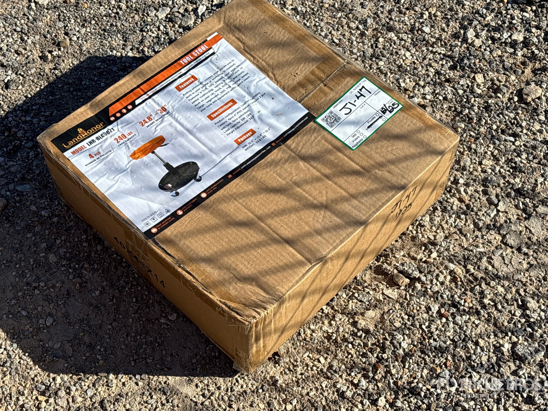 General Appearance with Picture, Right Front Corner