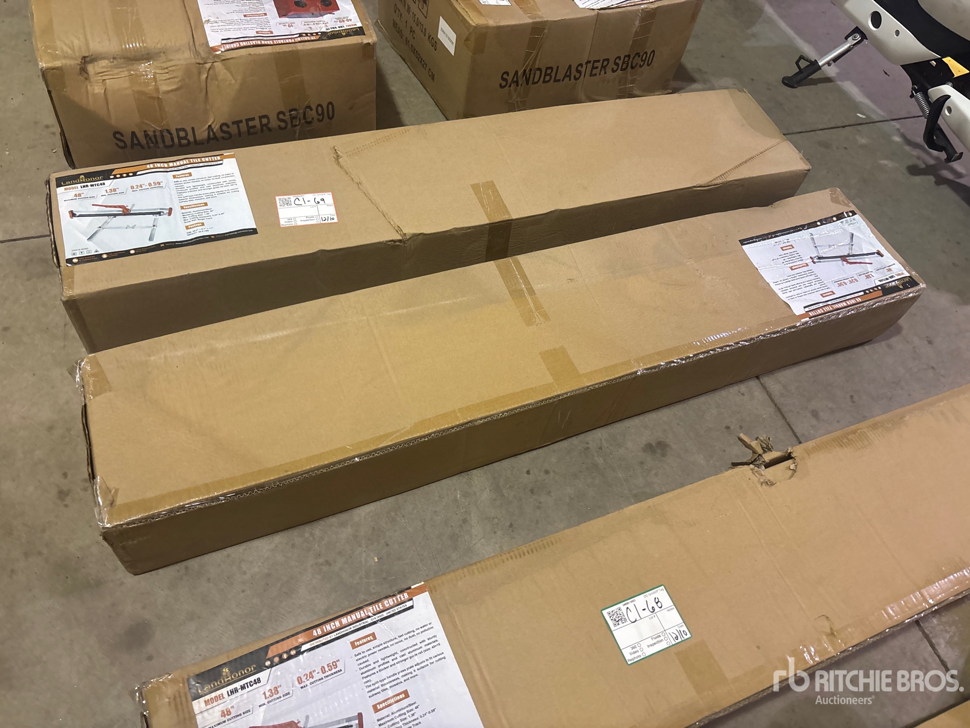 General Appearance with Picture, Left Front Corner