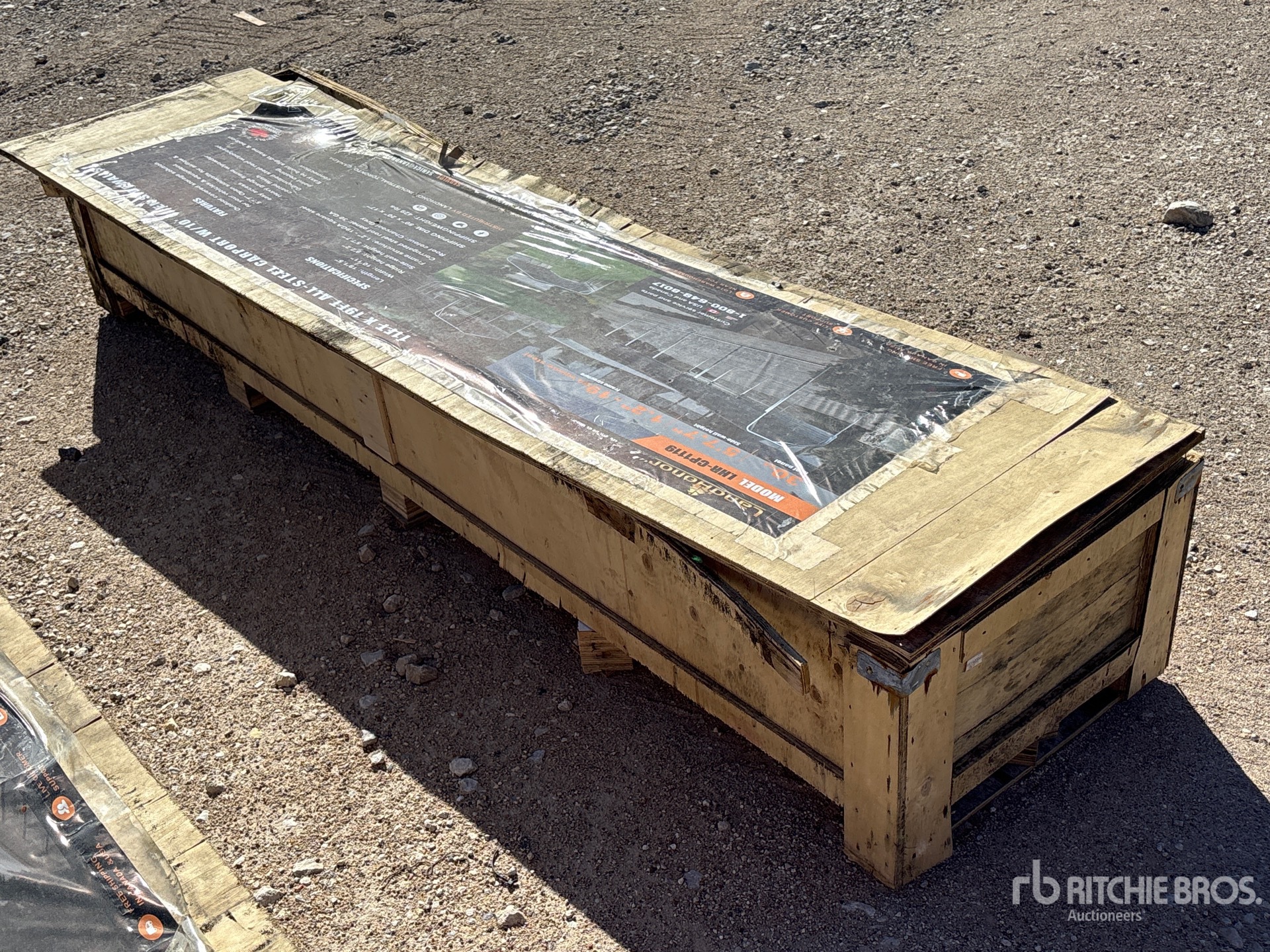 General Appearance with Picture, Right Rear Corner