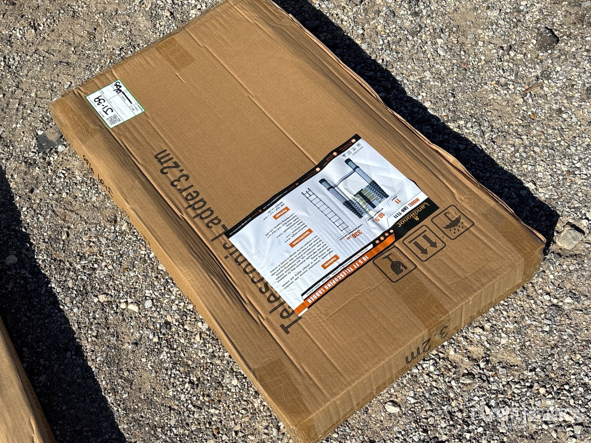 Aspect général with Image, coin arrière droit