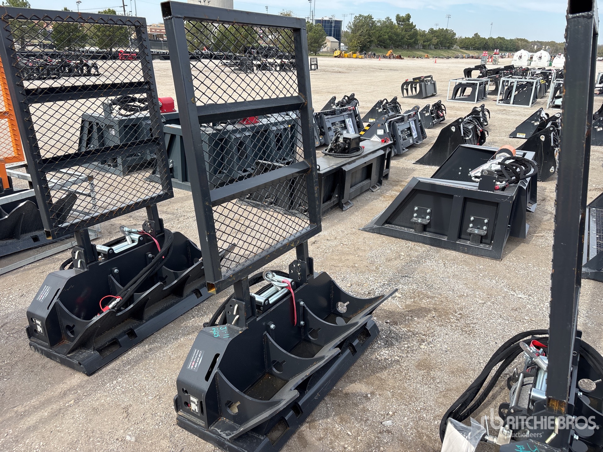 General Appearance with Bild, Ecke vorne rechts