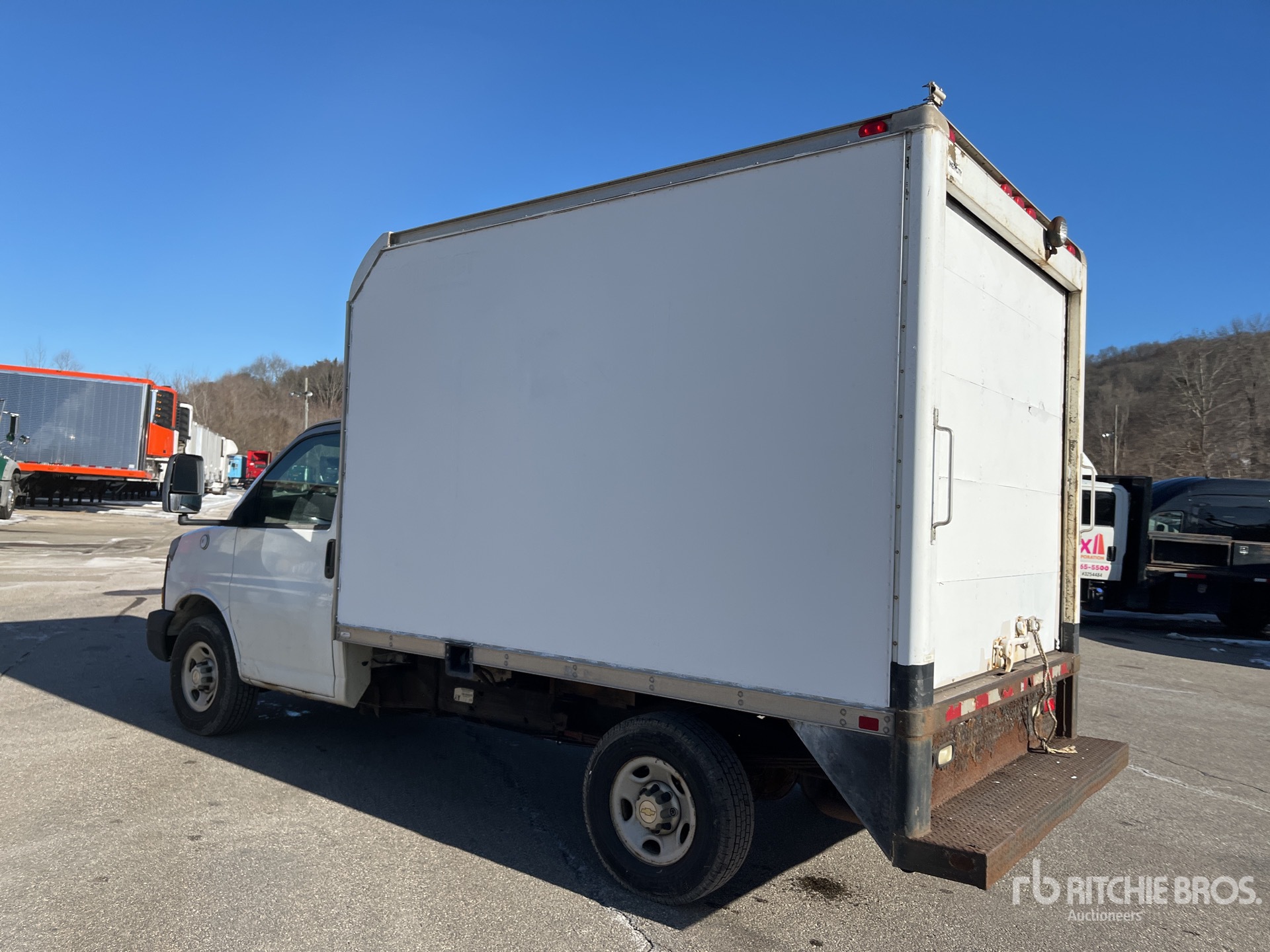 General Appearance with Picture, Left Rear Corner