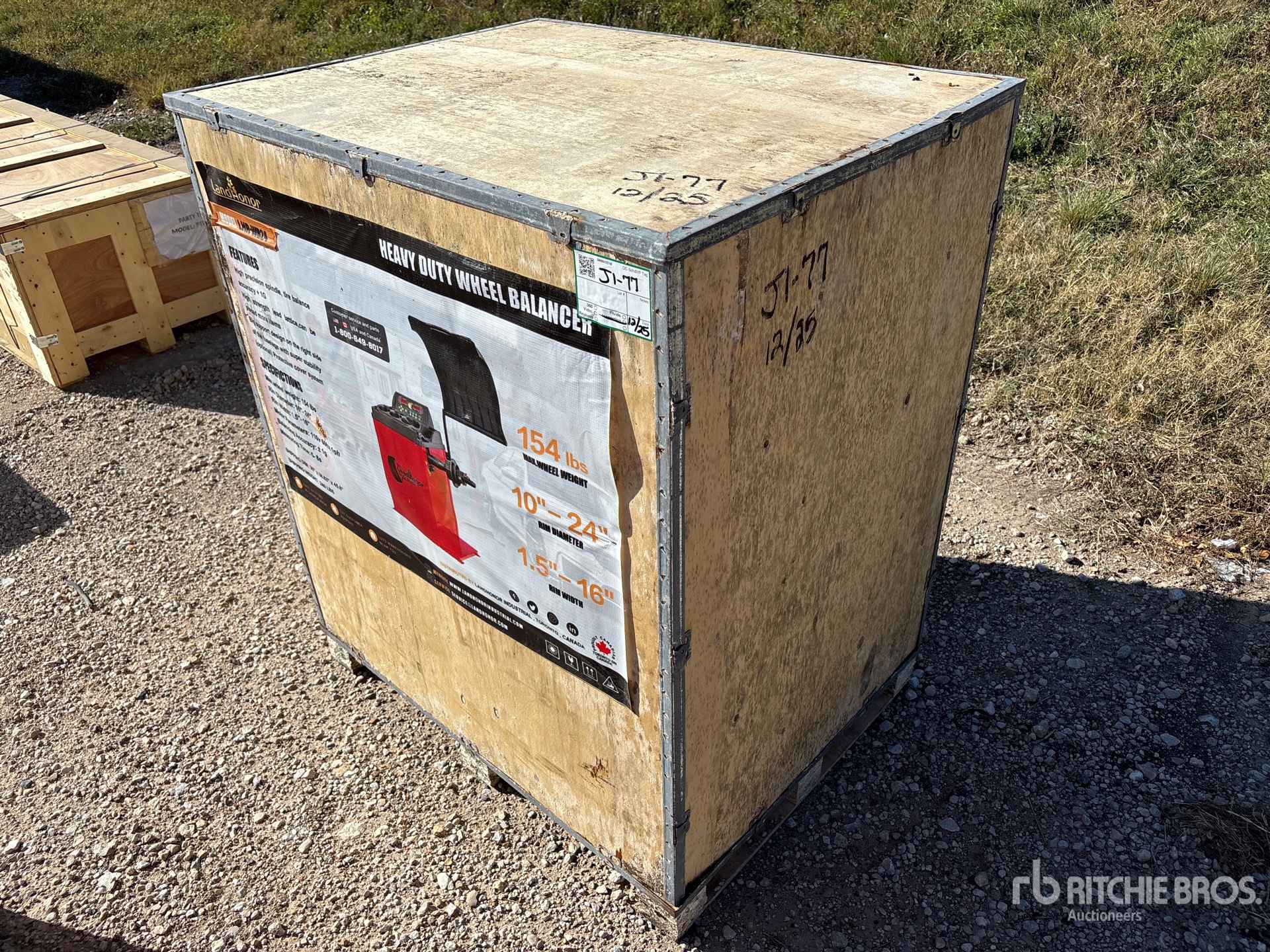 General Appearance with Picture, Left Front Corner