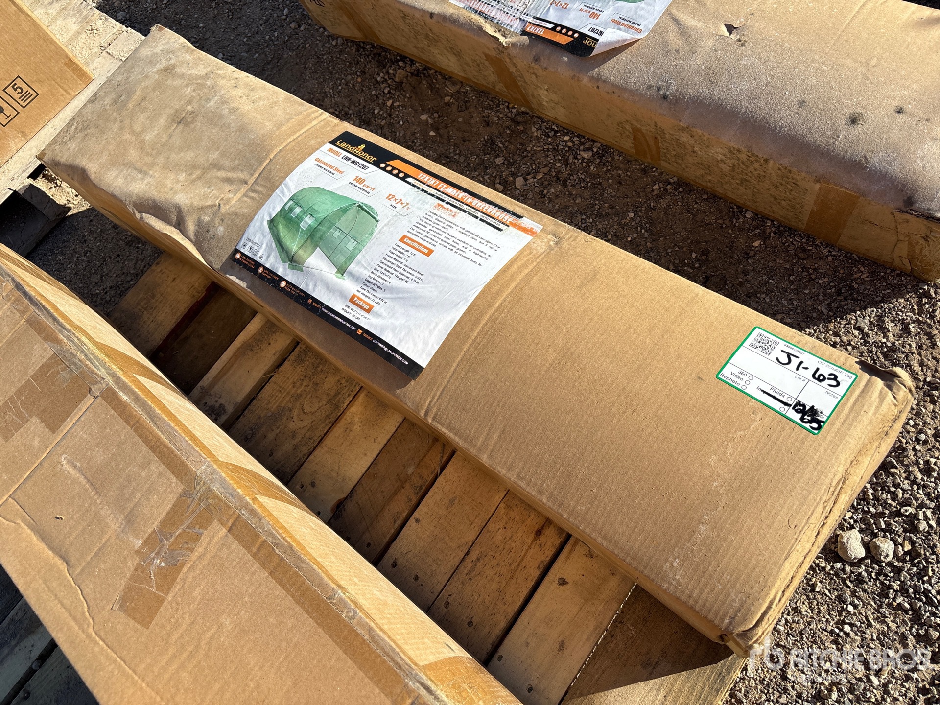 General Appearance with Picture, Left Front Corner