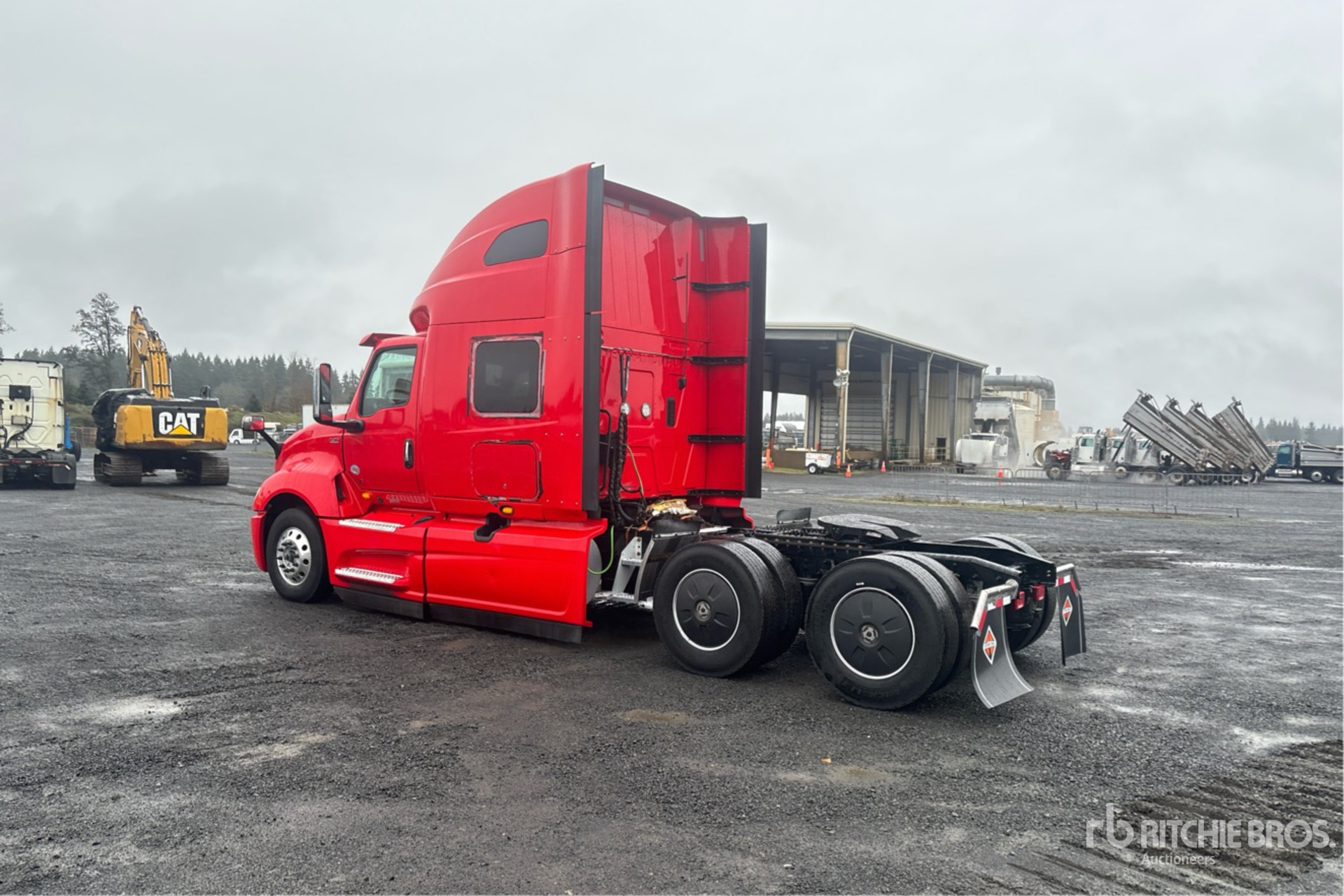 General Appearance with Bild, Ecke hinten links