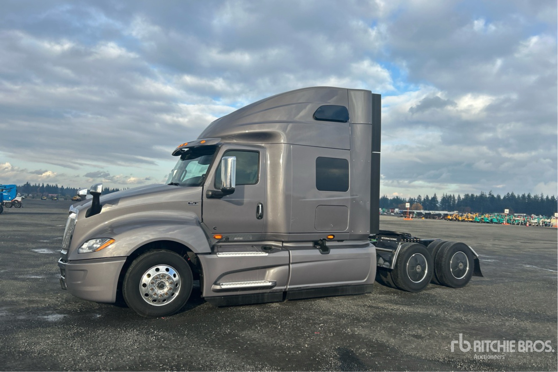 General Appearance with Picture, Left Front Corner