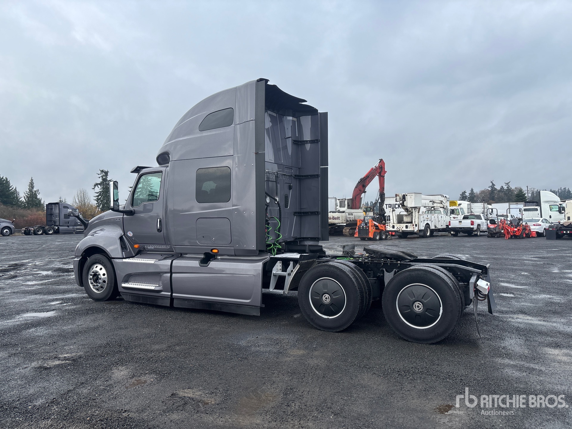 General Appearance with Picture, Left Rear Corner