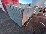General Appearance with Bild, Ecke hinten links