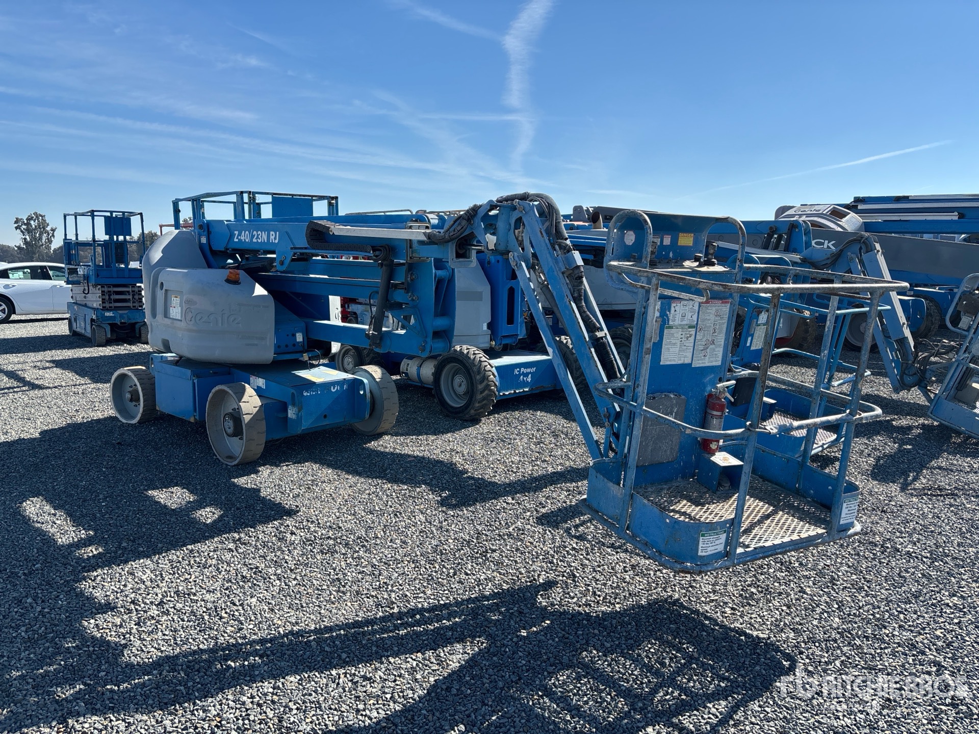 General Appearance with Imagen: esquina delantera derecha