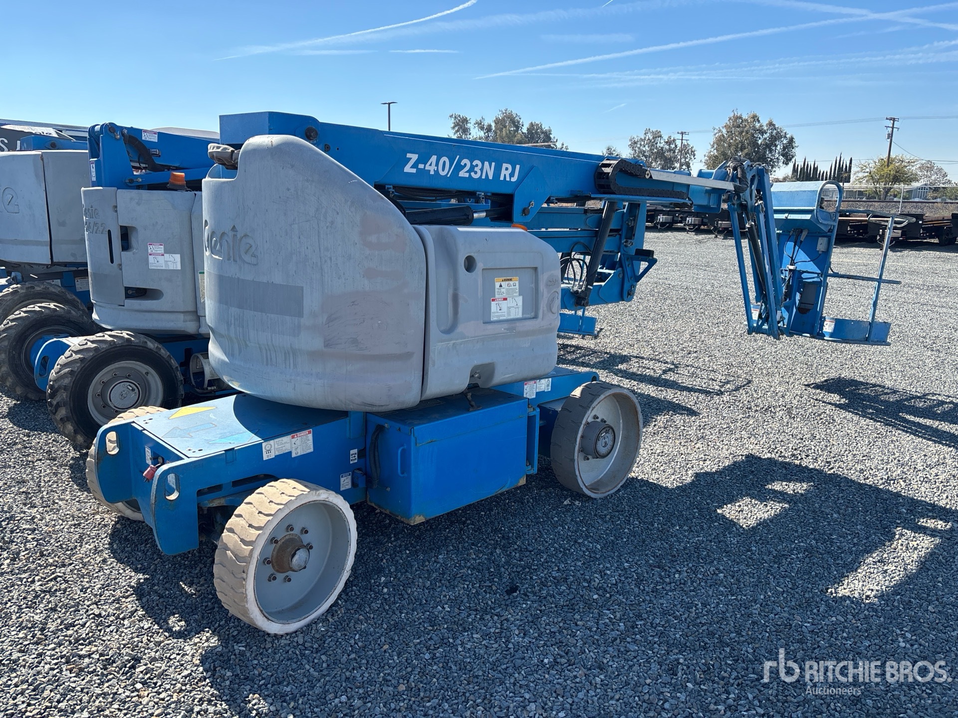 General Appearance with Imagen: esquina trasera derecha