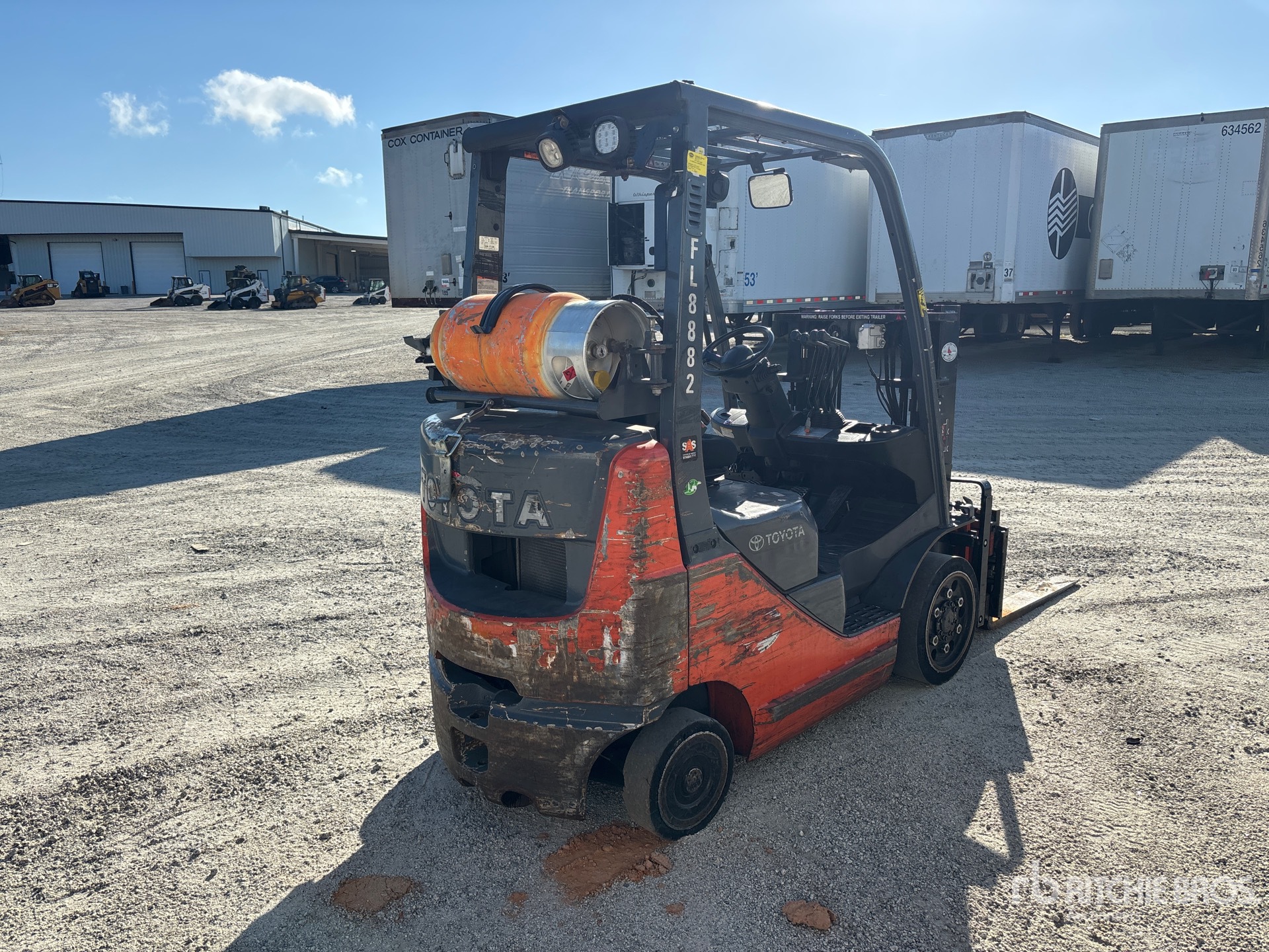 General Appearance with Picture, Right Rear Corner