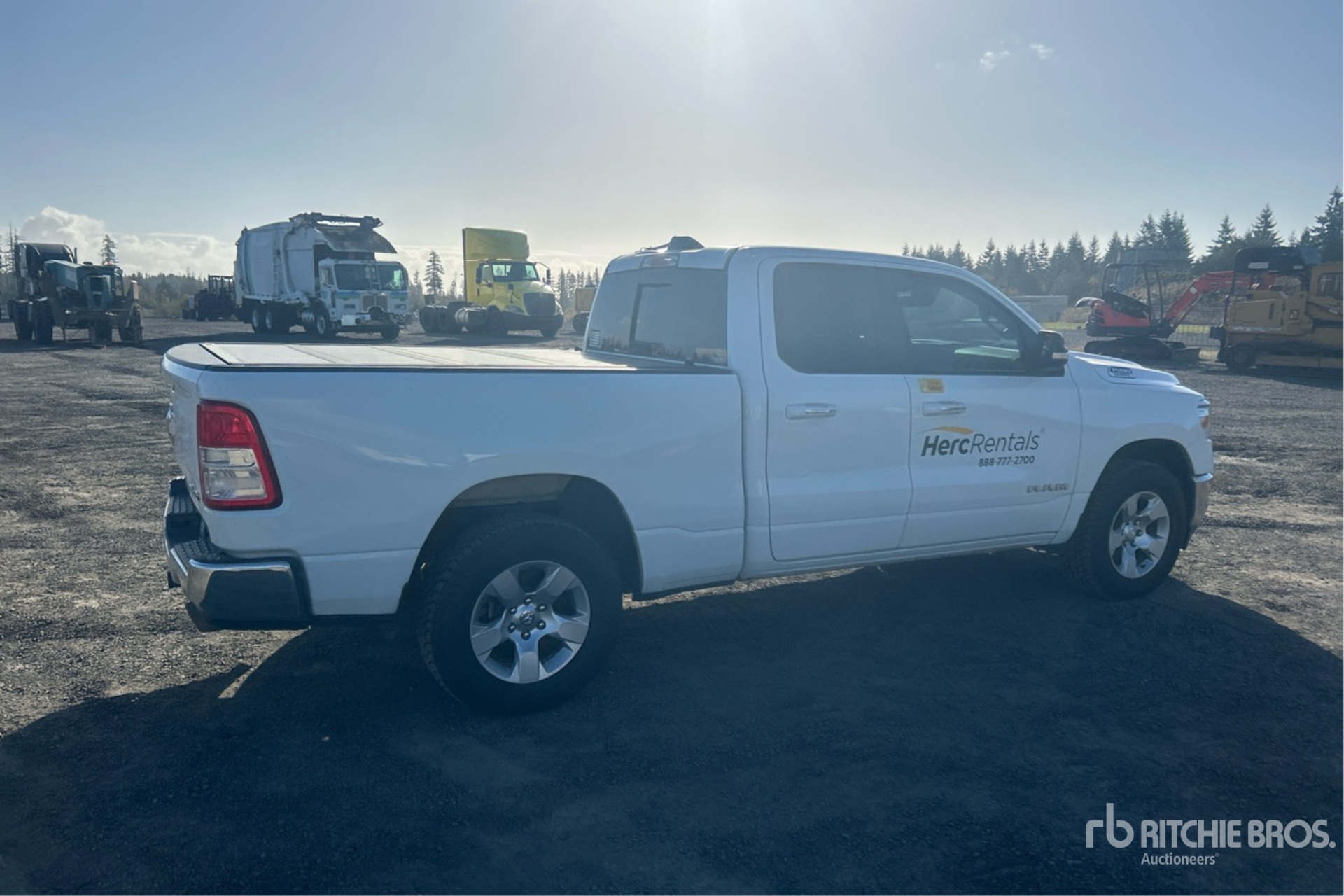 General Appearance with Picture, Right Rear Corner