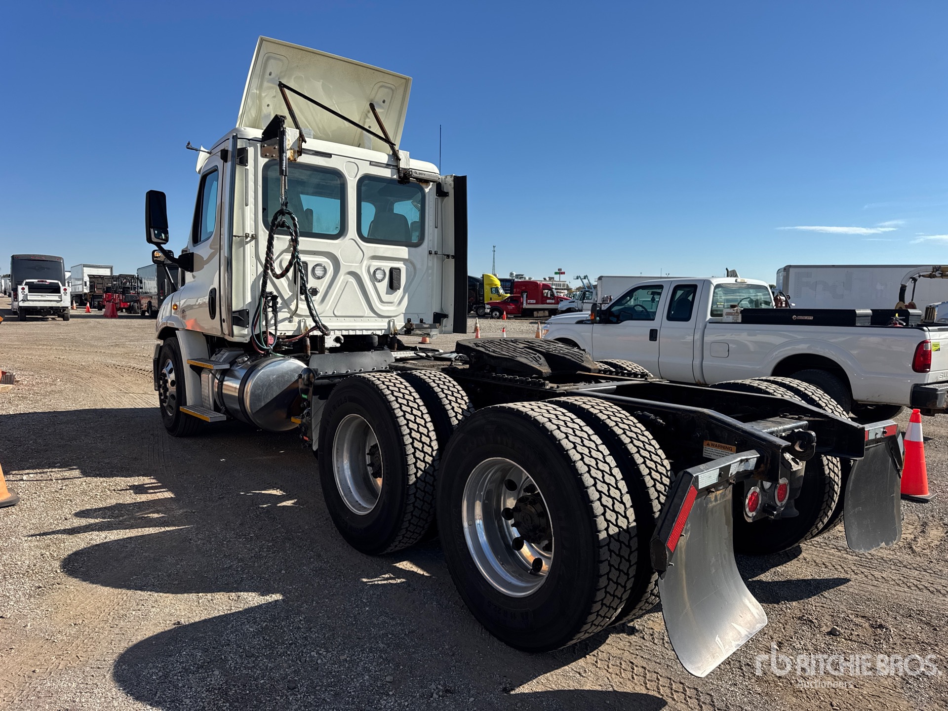 General Appearance with Imagen: esquina trasera izquierda