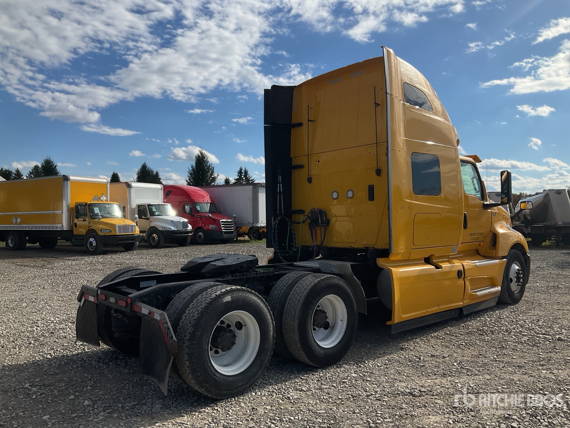 General Appearance with Imagen: esquina trasera derecha