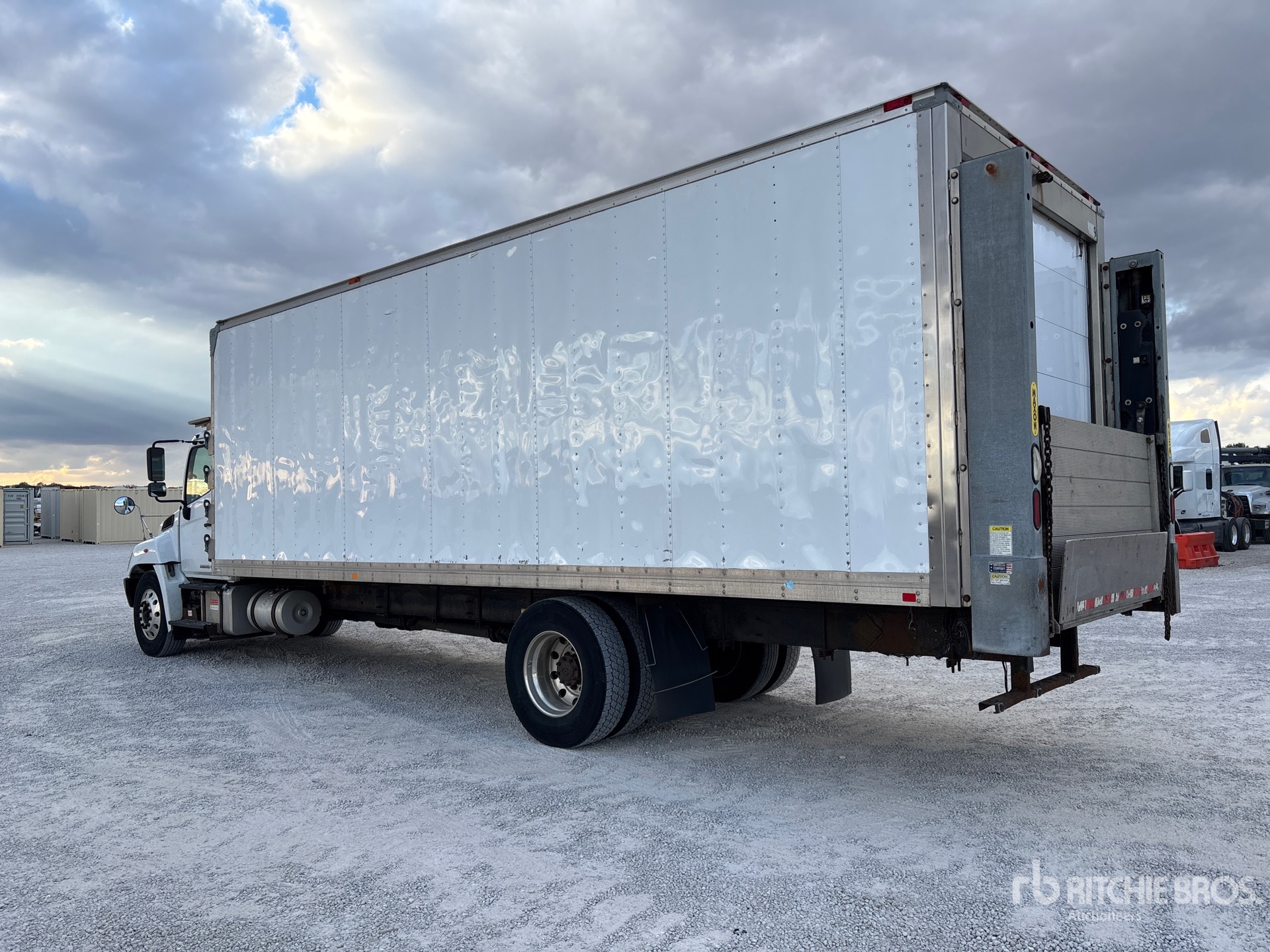 General Appearance with Image, coin arrière gauche