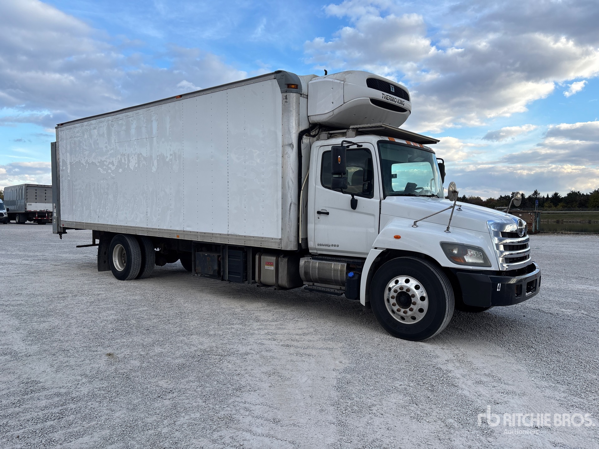 General Appearance with Image, coin avant droit