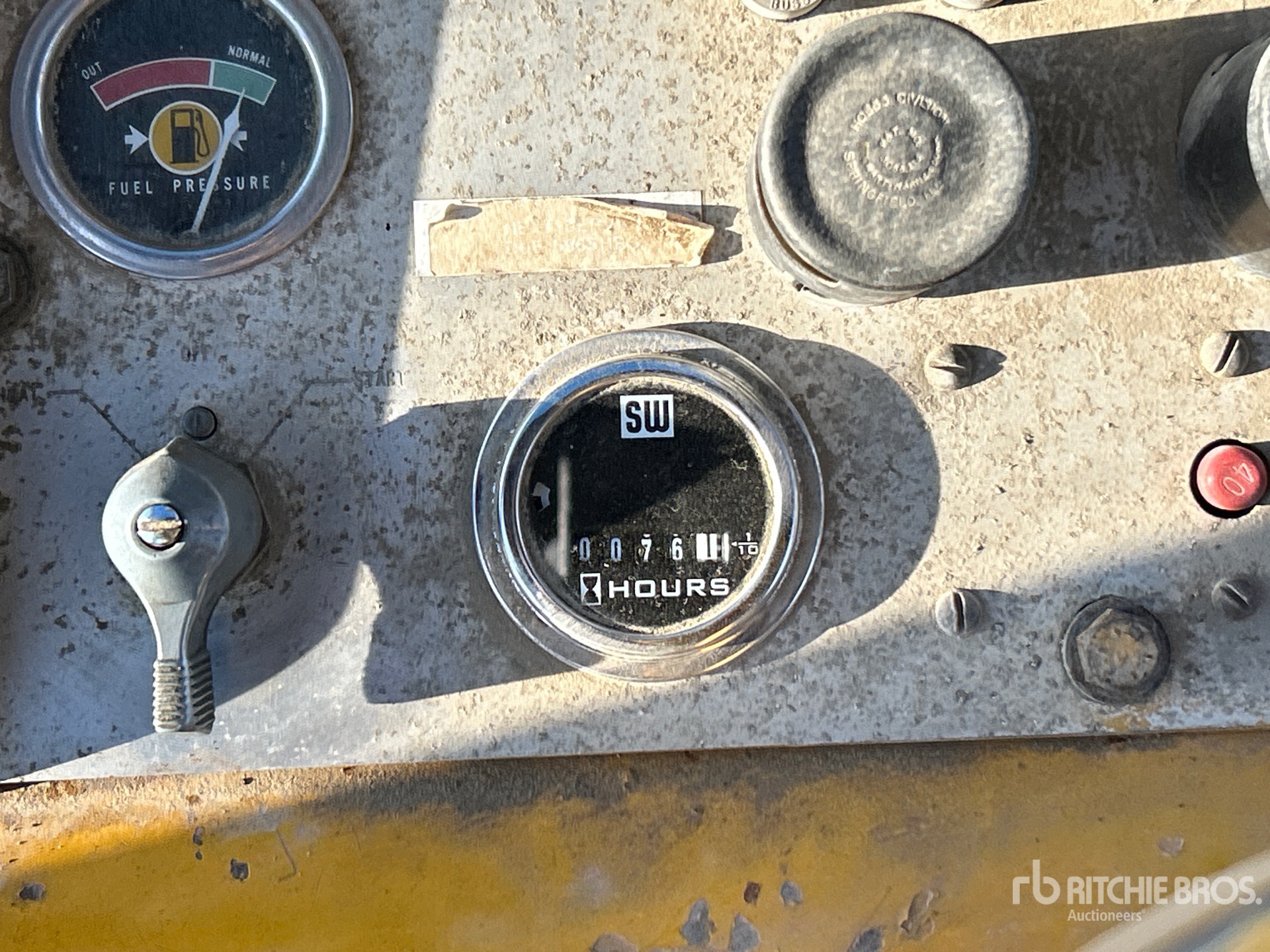 General Appearance with Hour Meter / Odometer