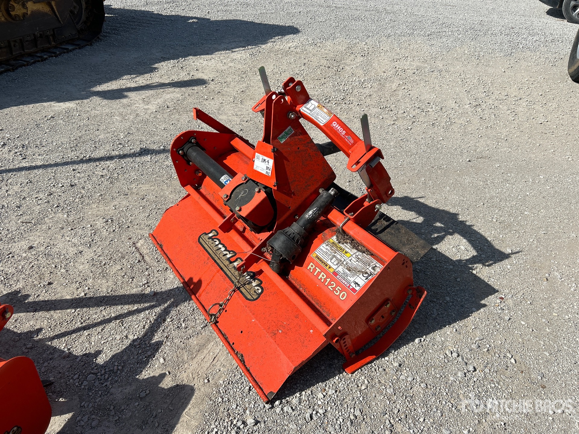 General Appearance with Picture, Right Rear Corner