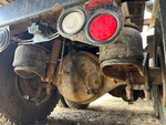 4 Underbody - Truck with 