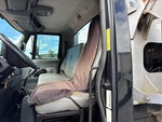Cab with Seats/armrests