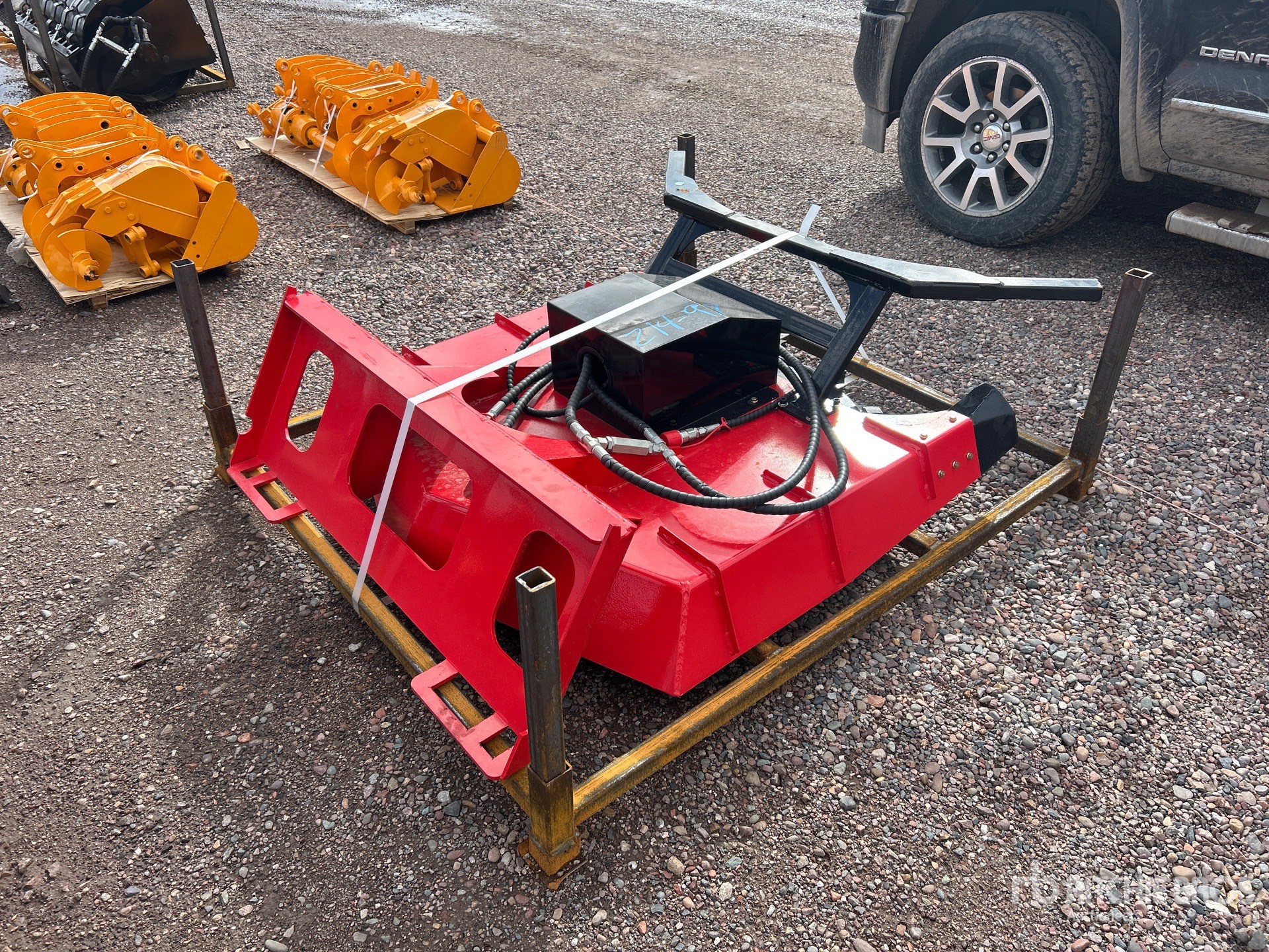 General Appearance with Picture, Right Rear Corner