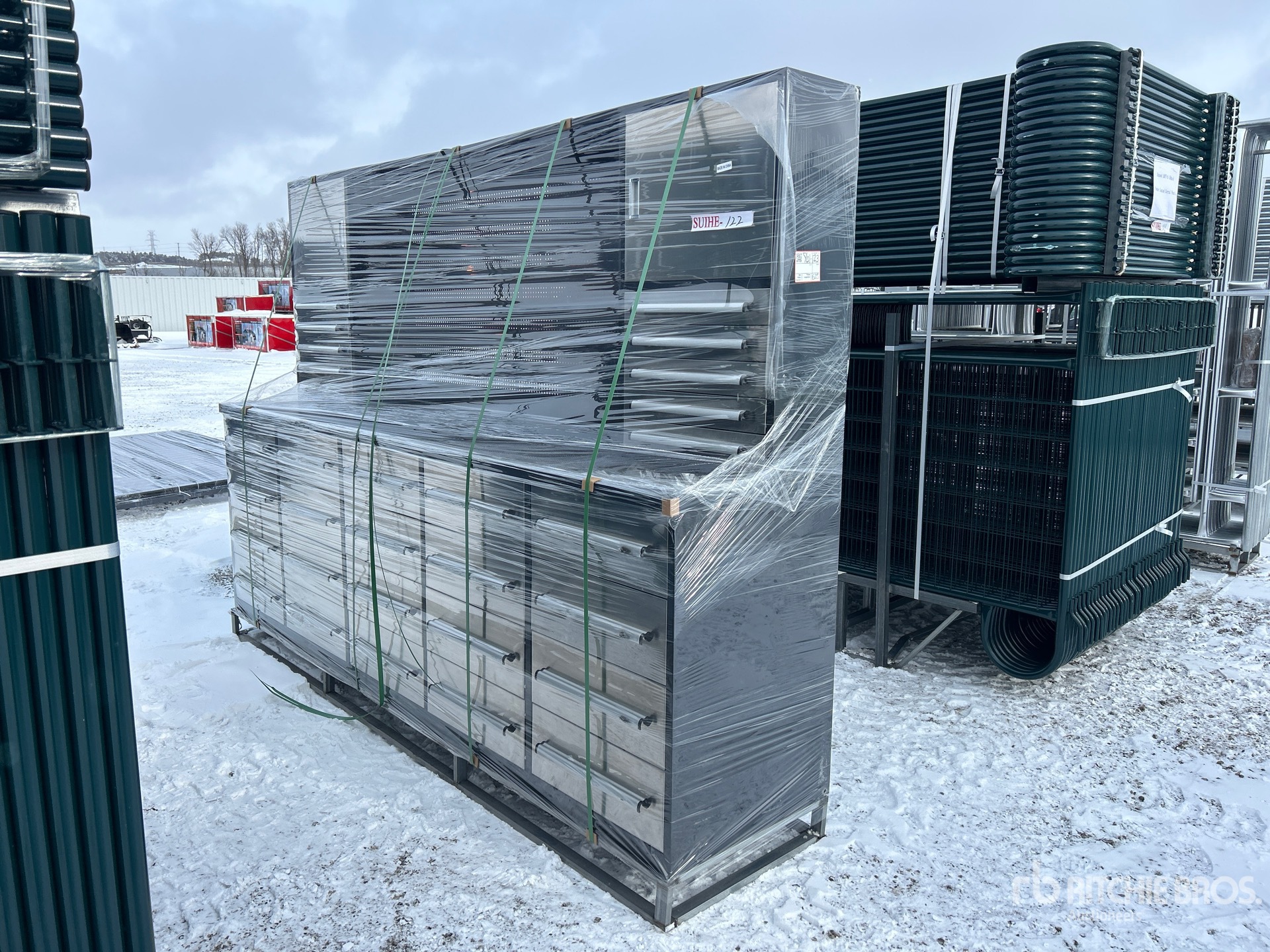 General Appearance with Bild, Ecke vorne links