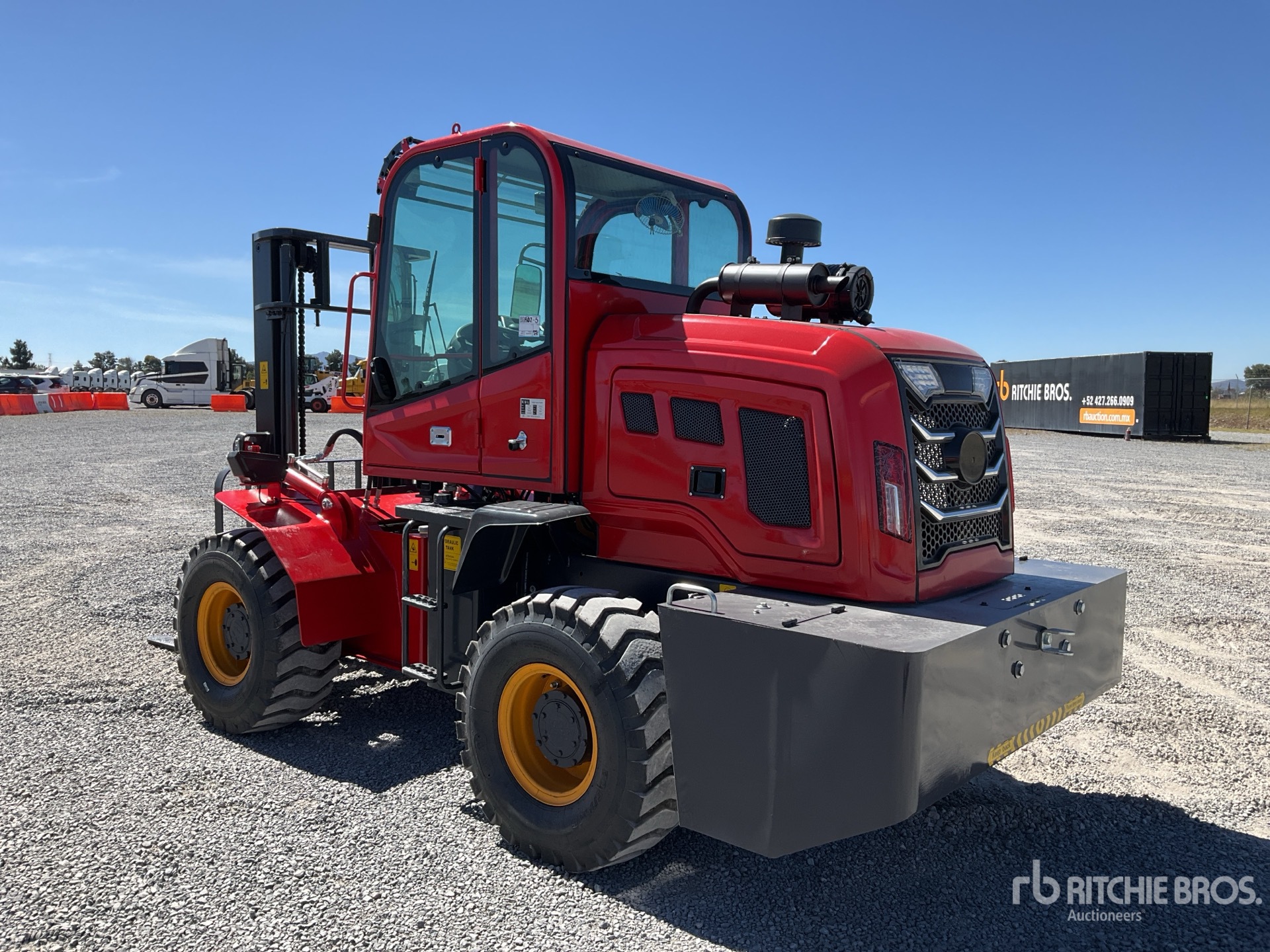 General Appearance with Picture, Left Rear Corner