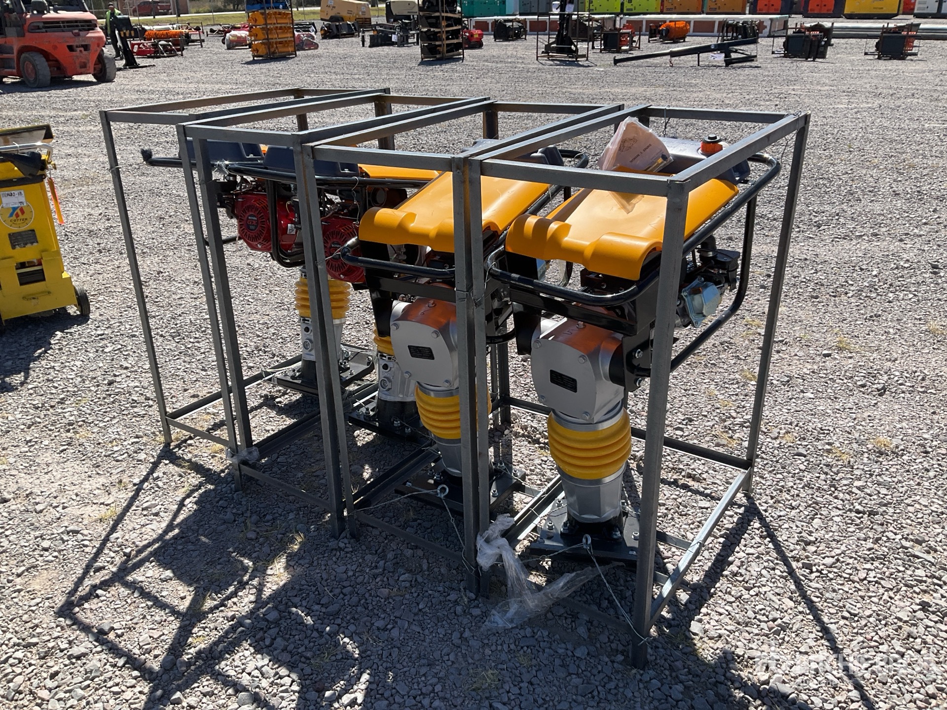 General Appearance with Bild, Ecke hinten rechts