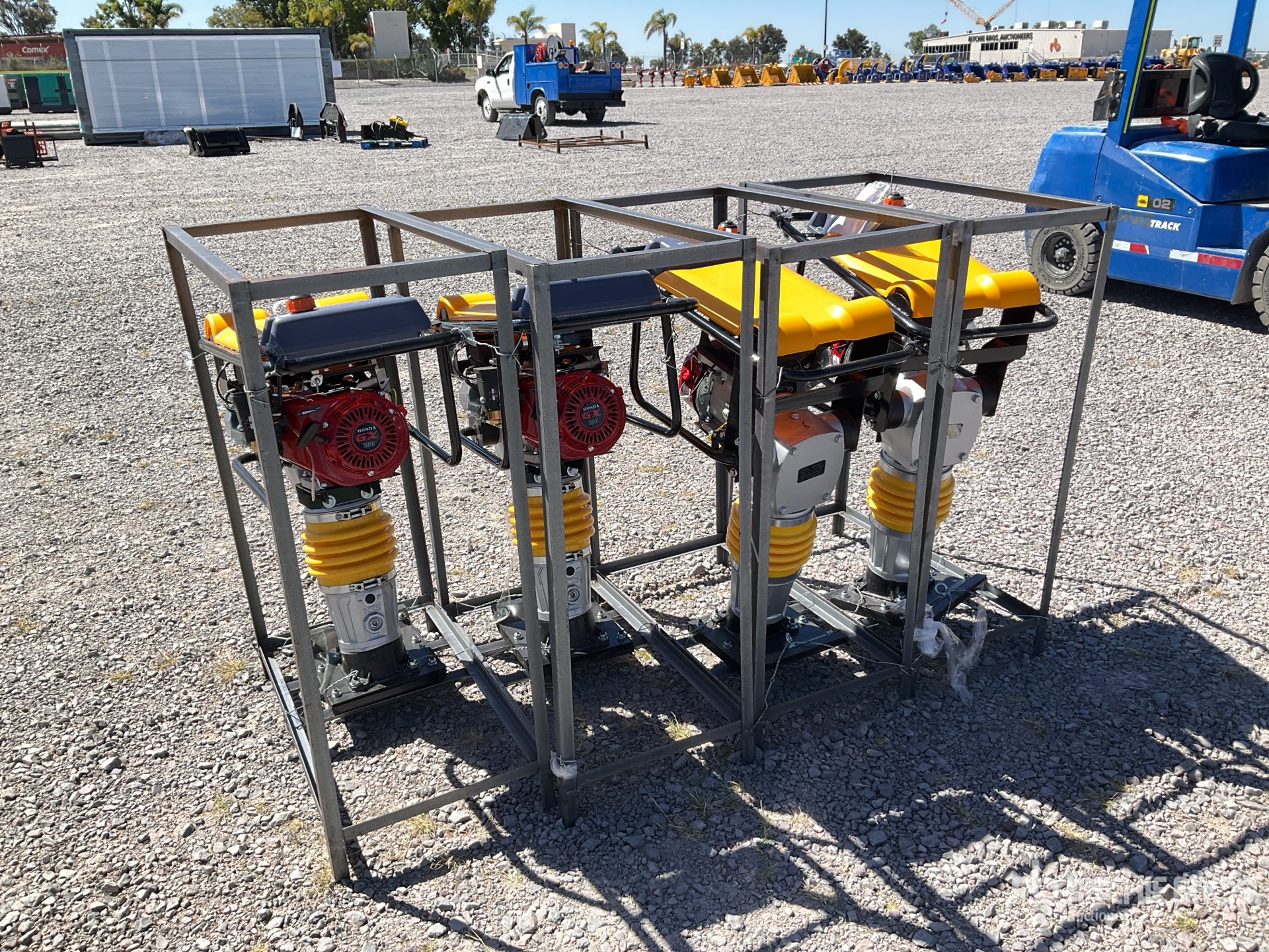 General Appearance with Bild, Ecke hinten links